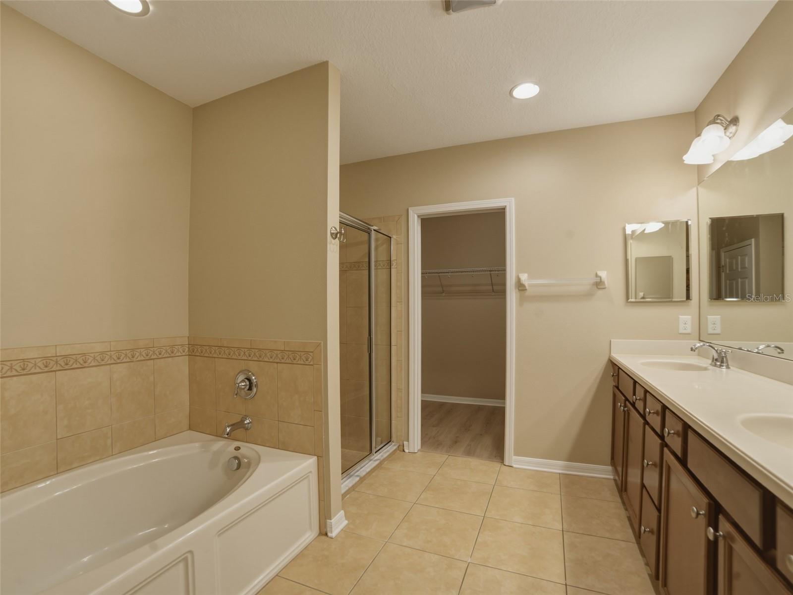 FISHHAWK RANCH TOWNCENTER PH 2B - Residential