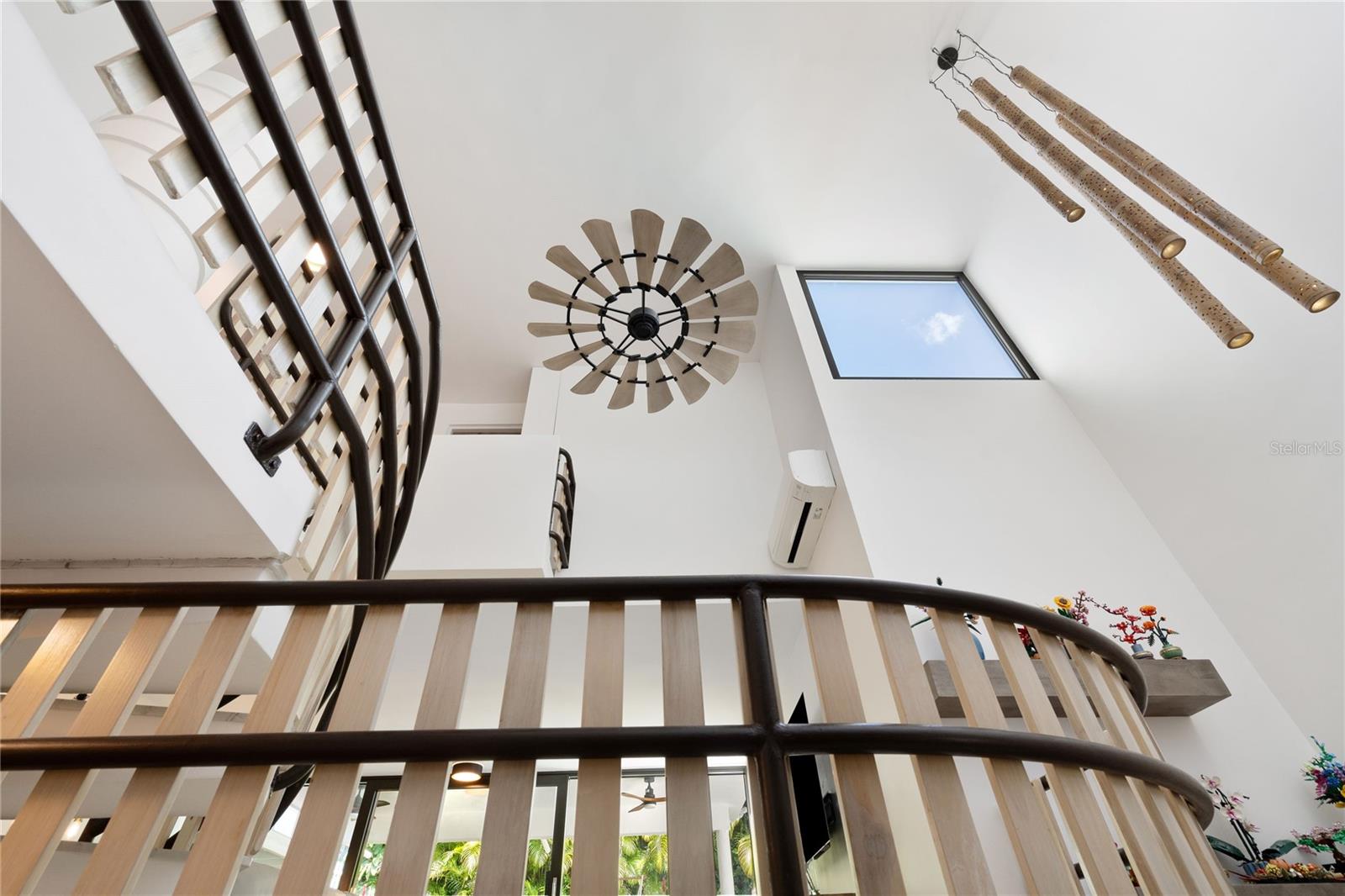 PASEO LAS VISTAS - Residential Lease