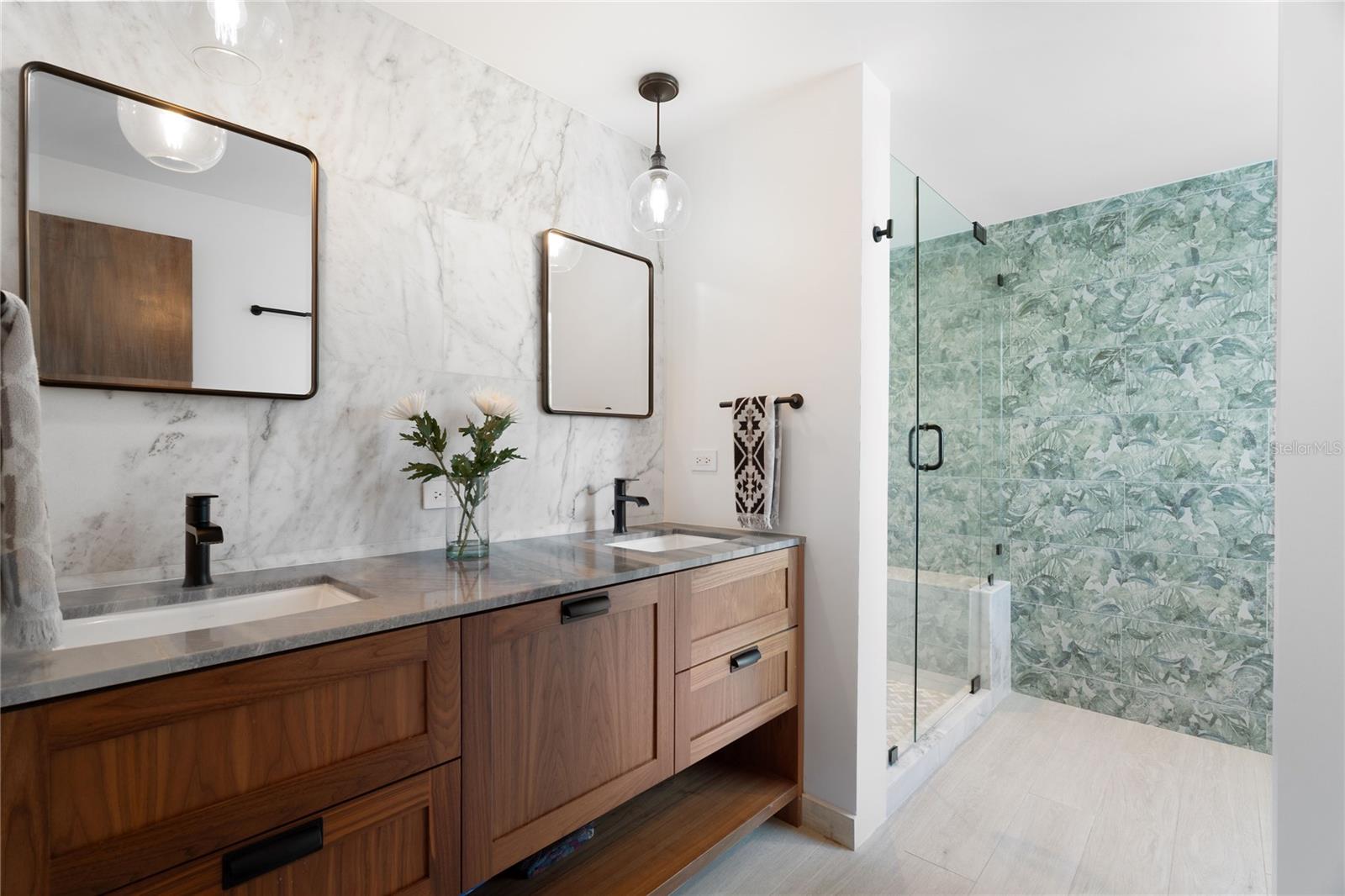 PASEO LAS VISTAS - Residential Lease