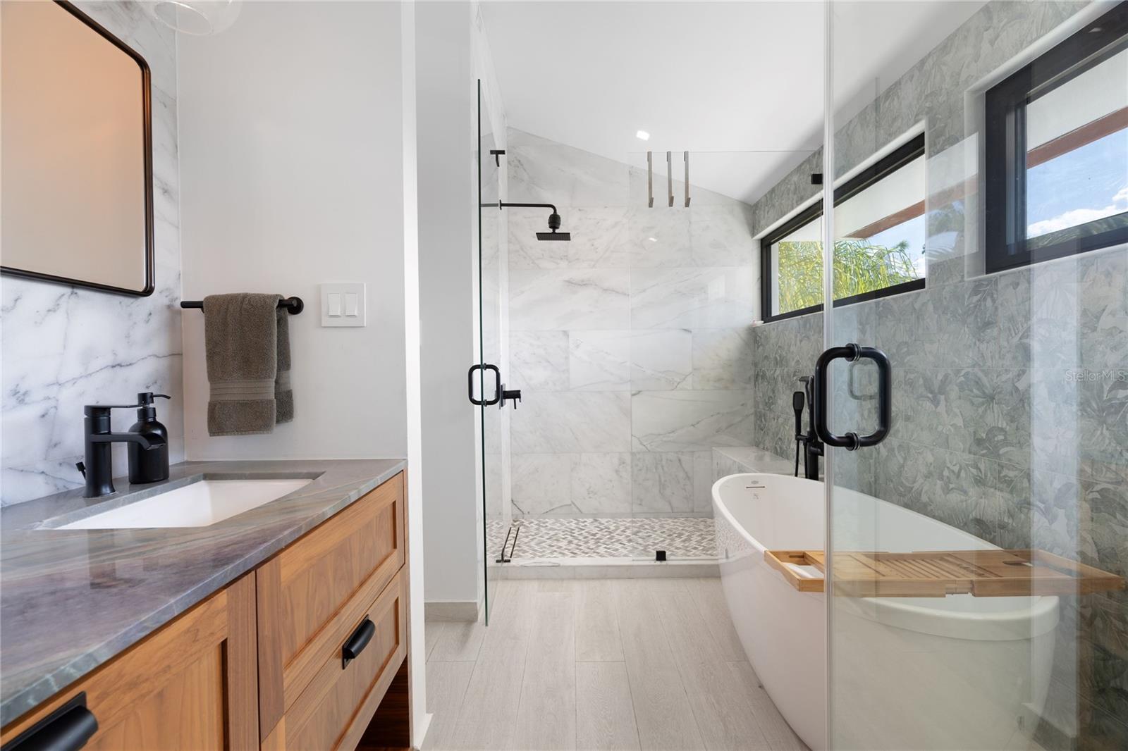 PASEO LAS VISTAS - Residential Lease