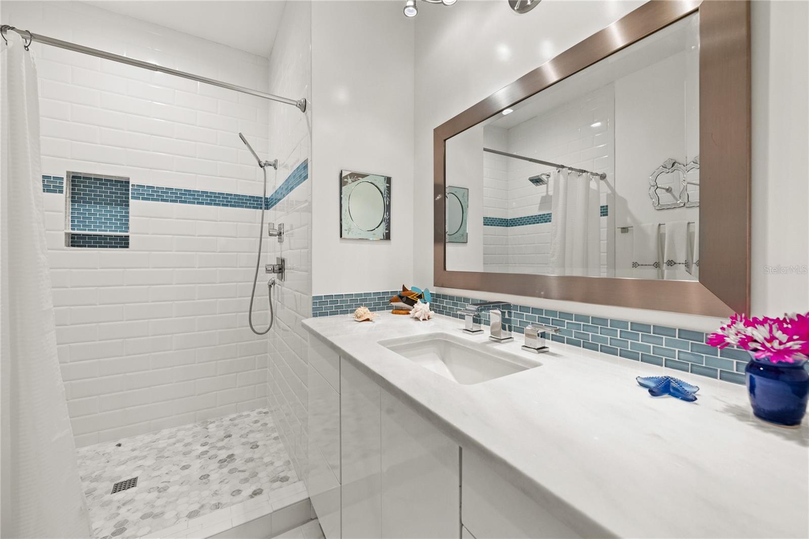 BIRD KEY SUB - Residential