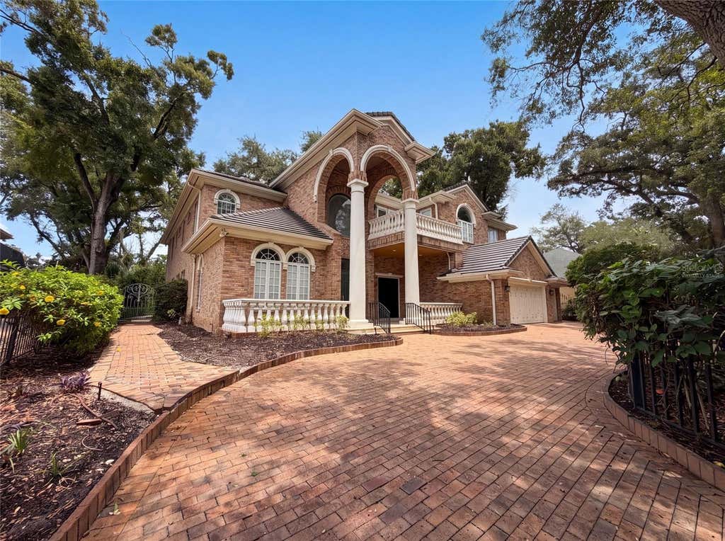 Photo of 4407 W Dale Avenue, Tampa, FL 33609 (MLS # O6430213)