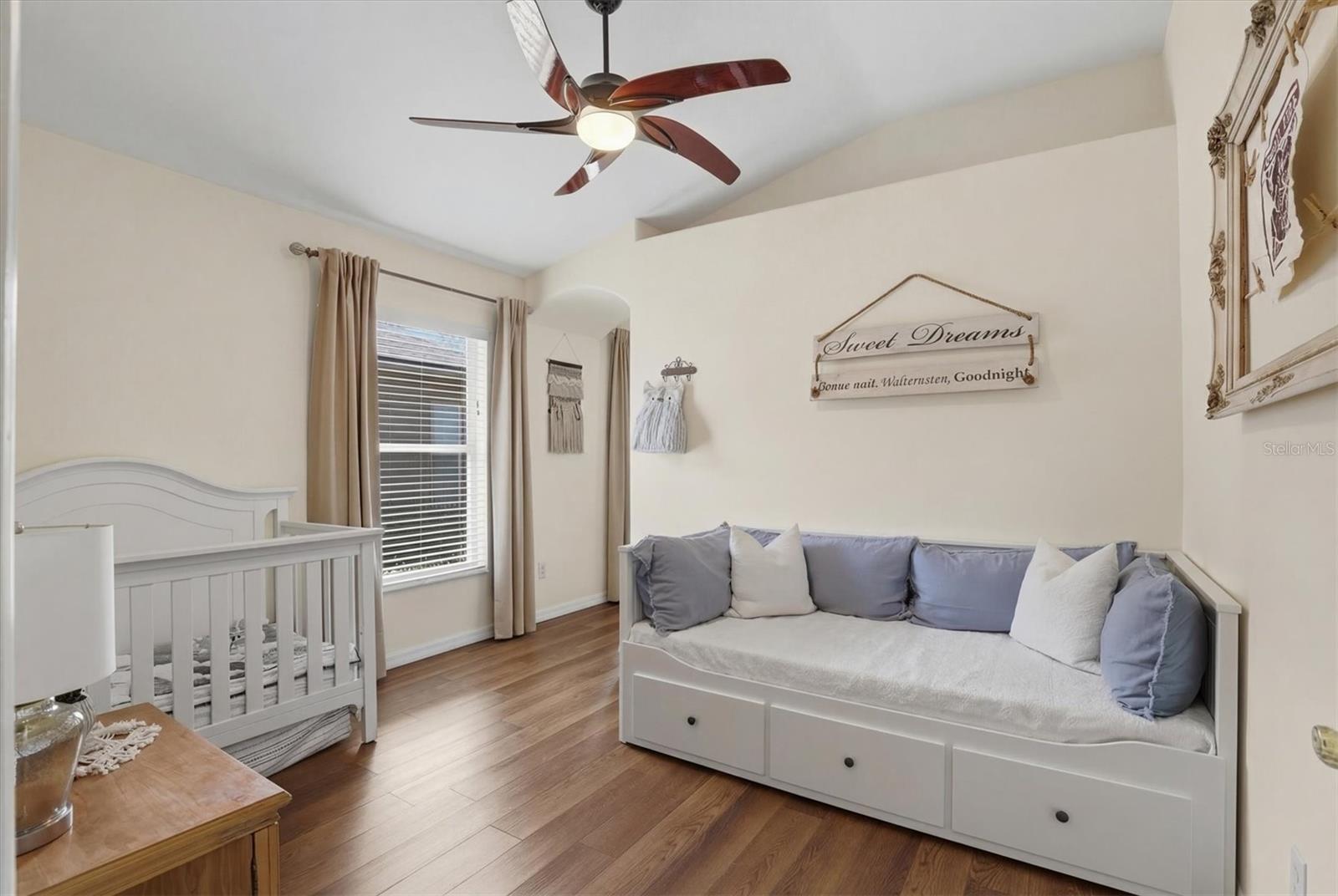 GRASSY POINTE - PH 2 - Residential