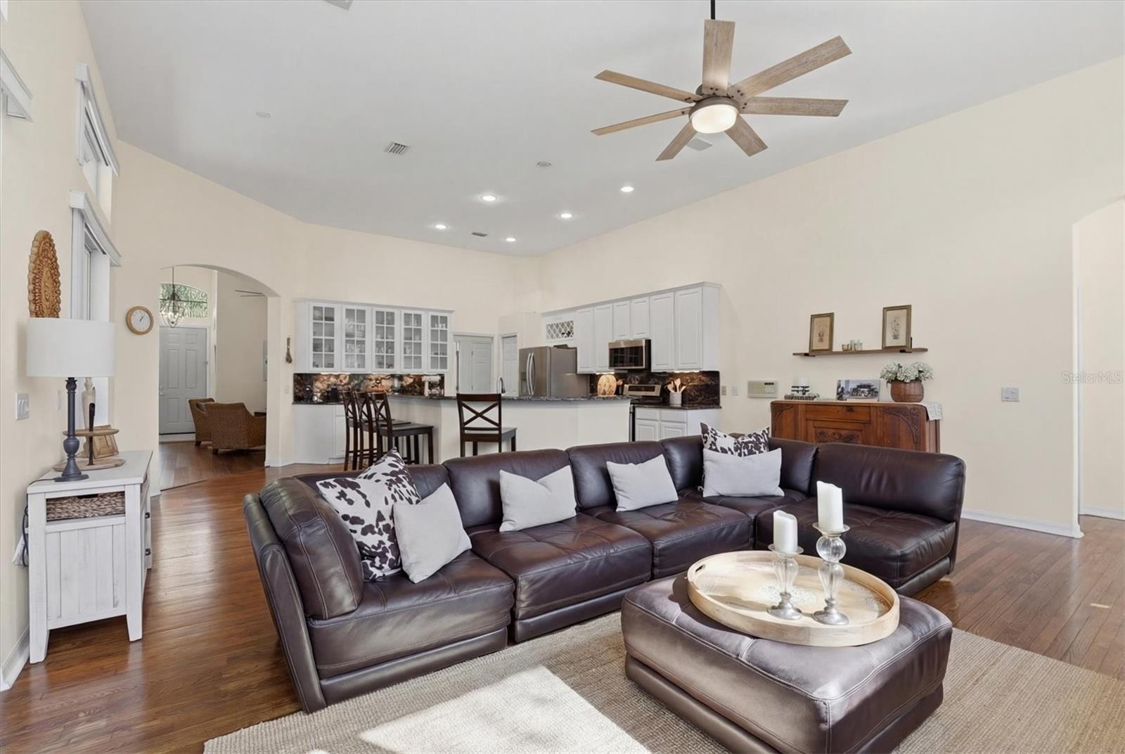 GRASSY POINTE - PH 2 - Residential