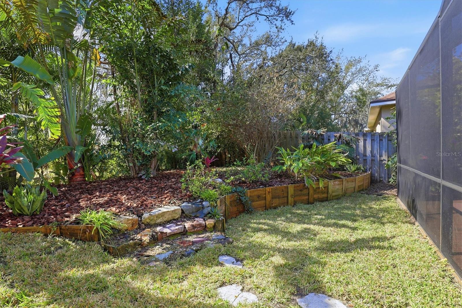 GRASSY POINTE - PH 2 - Residential