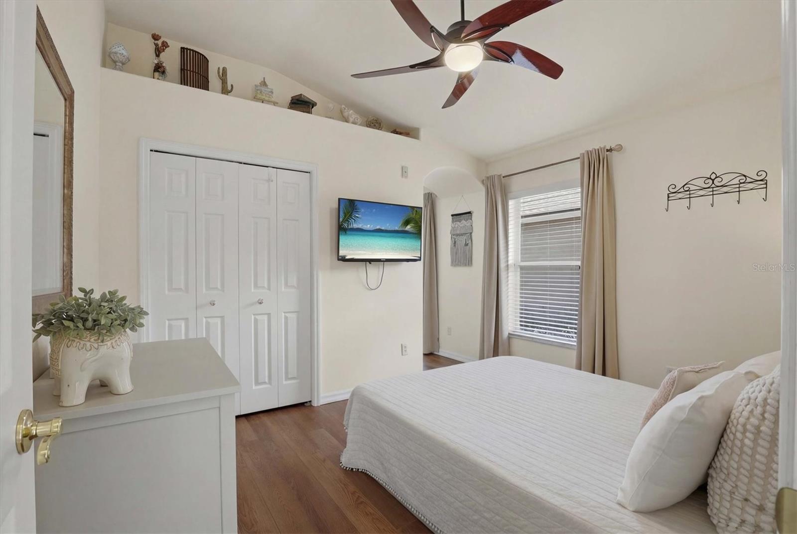 GRASSY POINTE - PH 2 - Residential