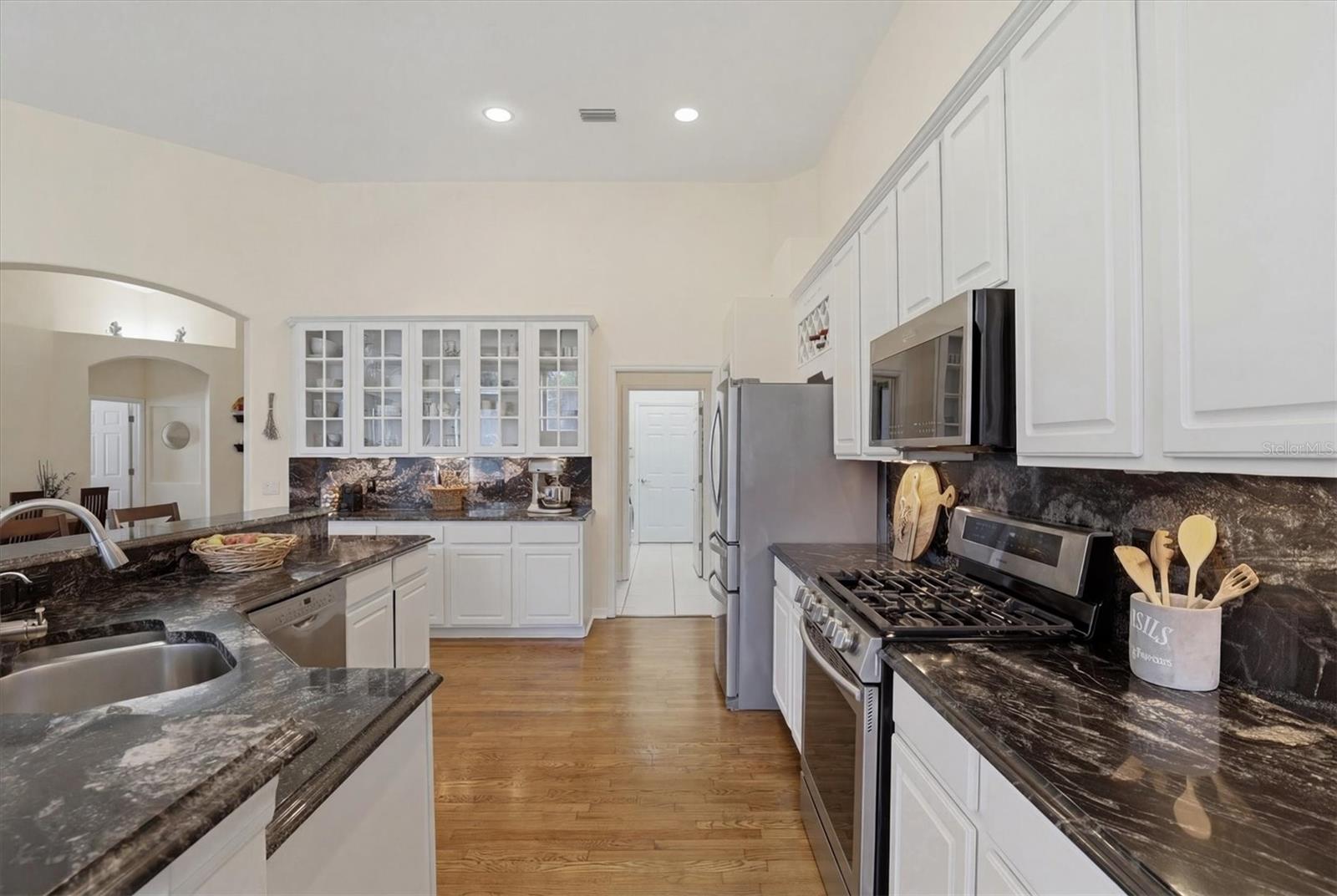 GRASSY POINTE - PH 2 - Residential