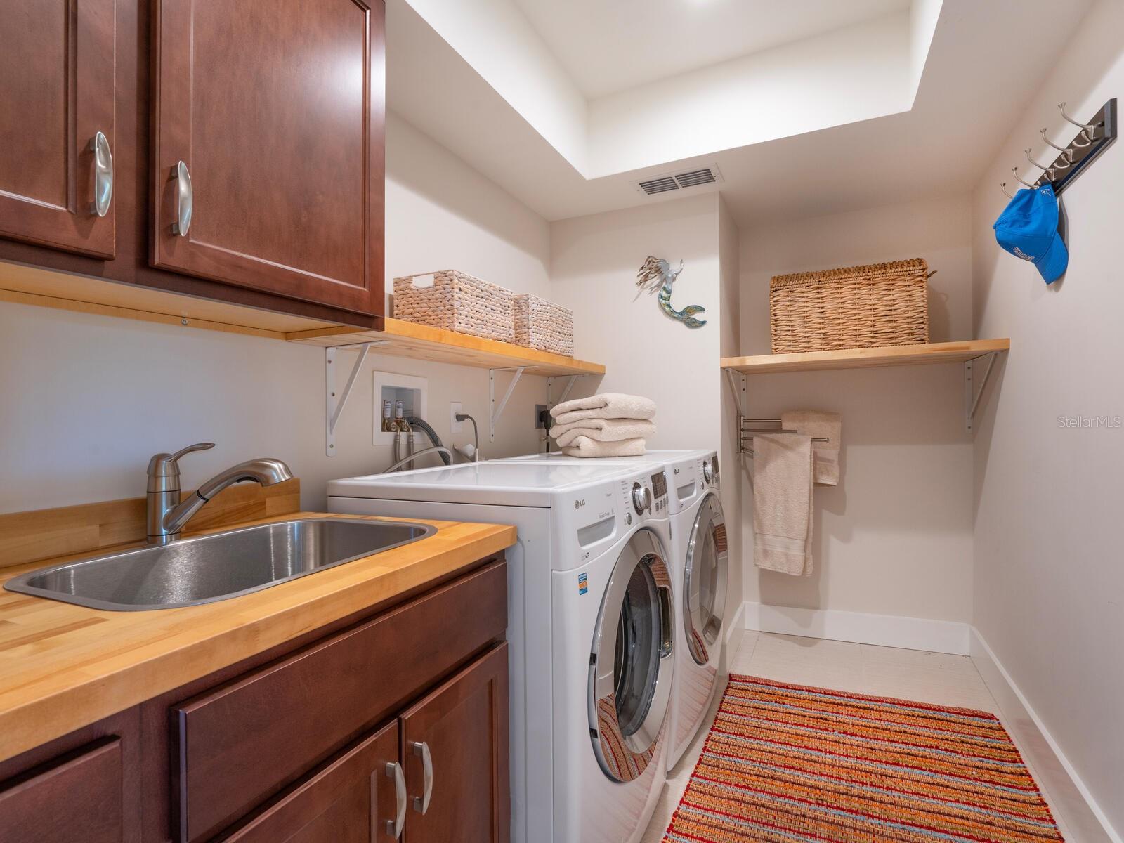 SIESTA COVE SUB - Residential