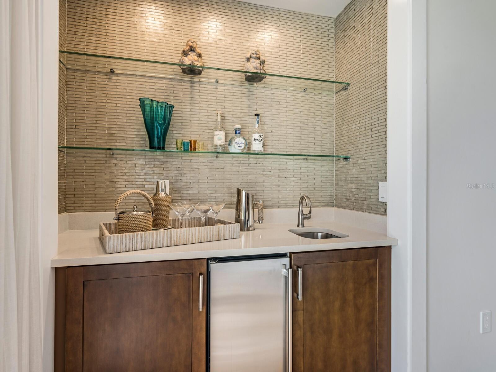 SIESTA COVE SUB - Residential