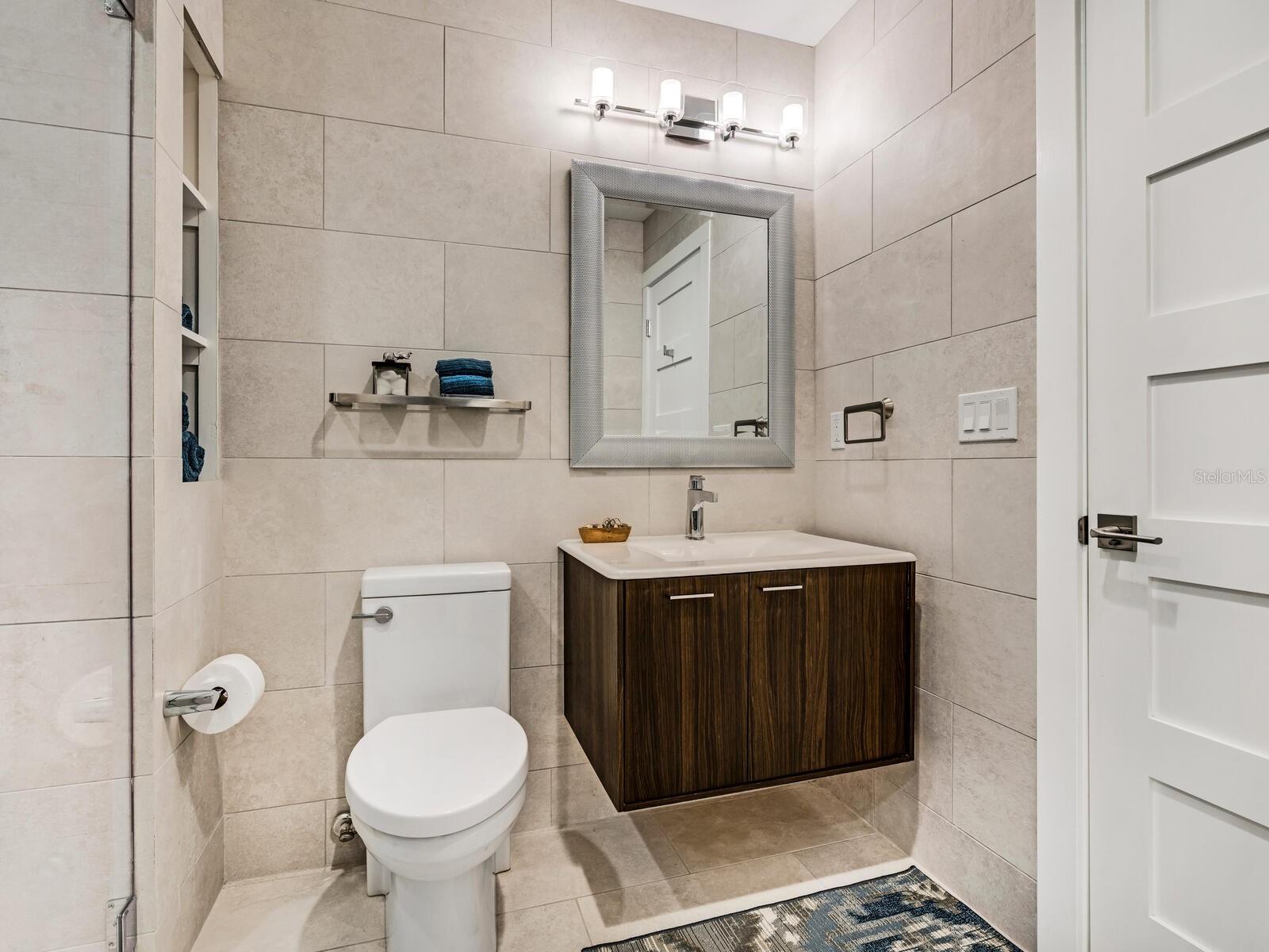 SIESTA COVE SUB - Residential