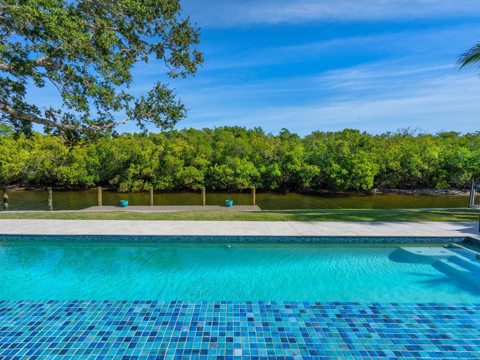 SIESTA COVE SUB - Residential