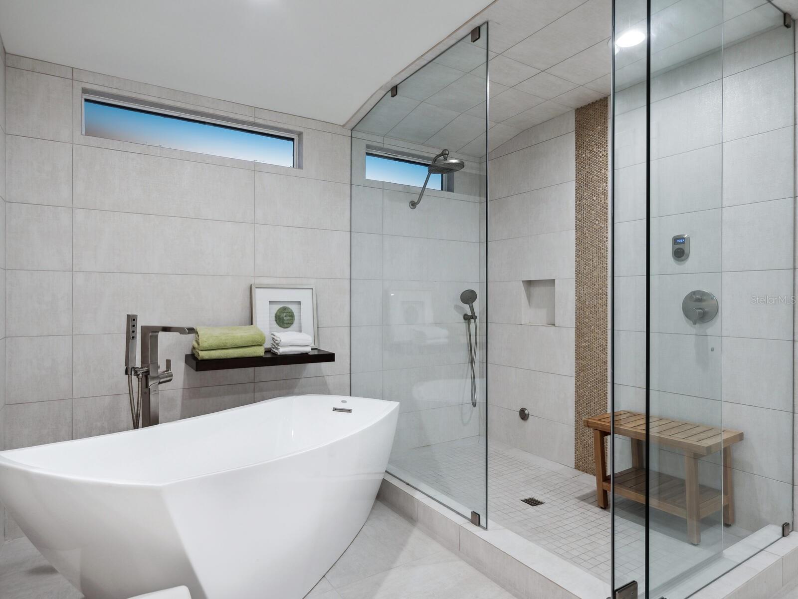 SIESTA COVE SUB - Residential