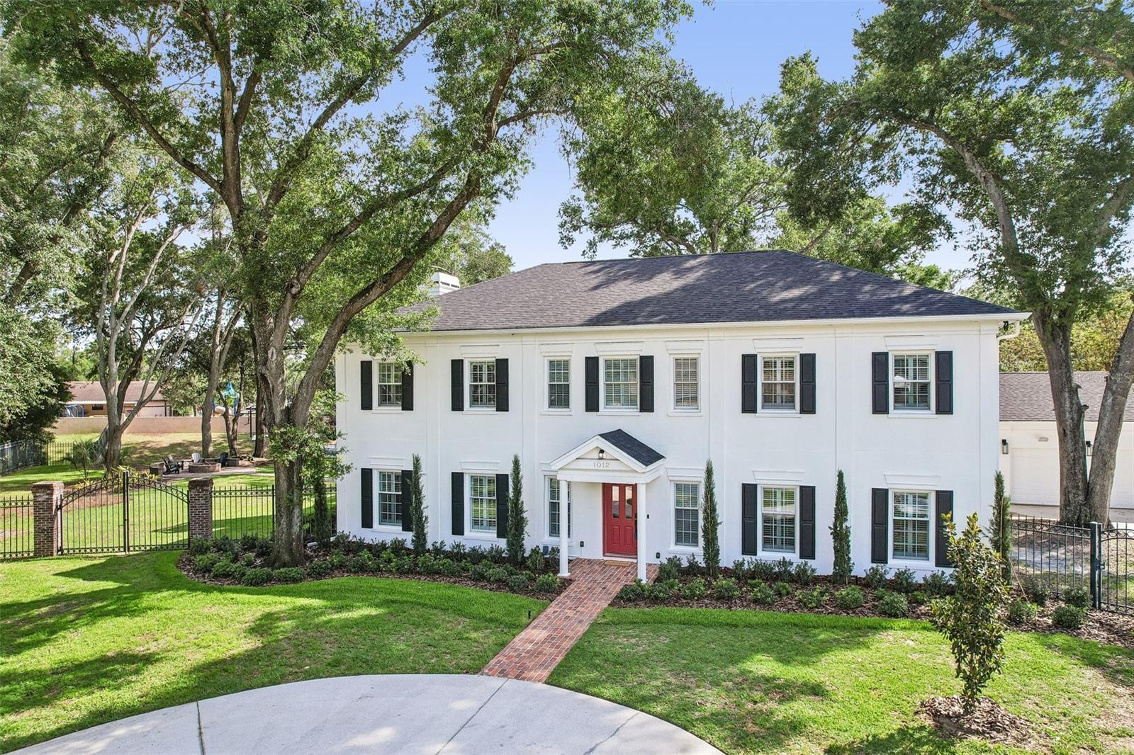 1012 MORFIELD LANE