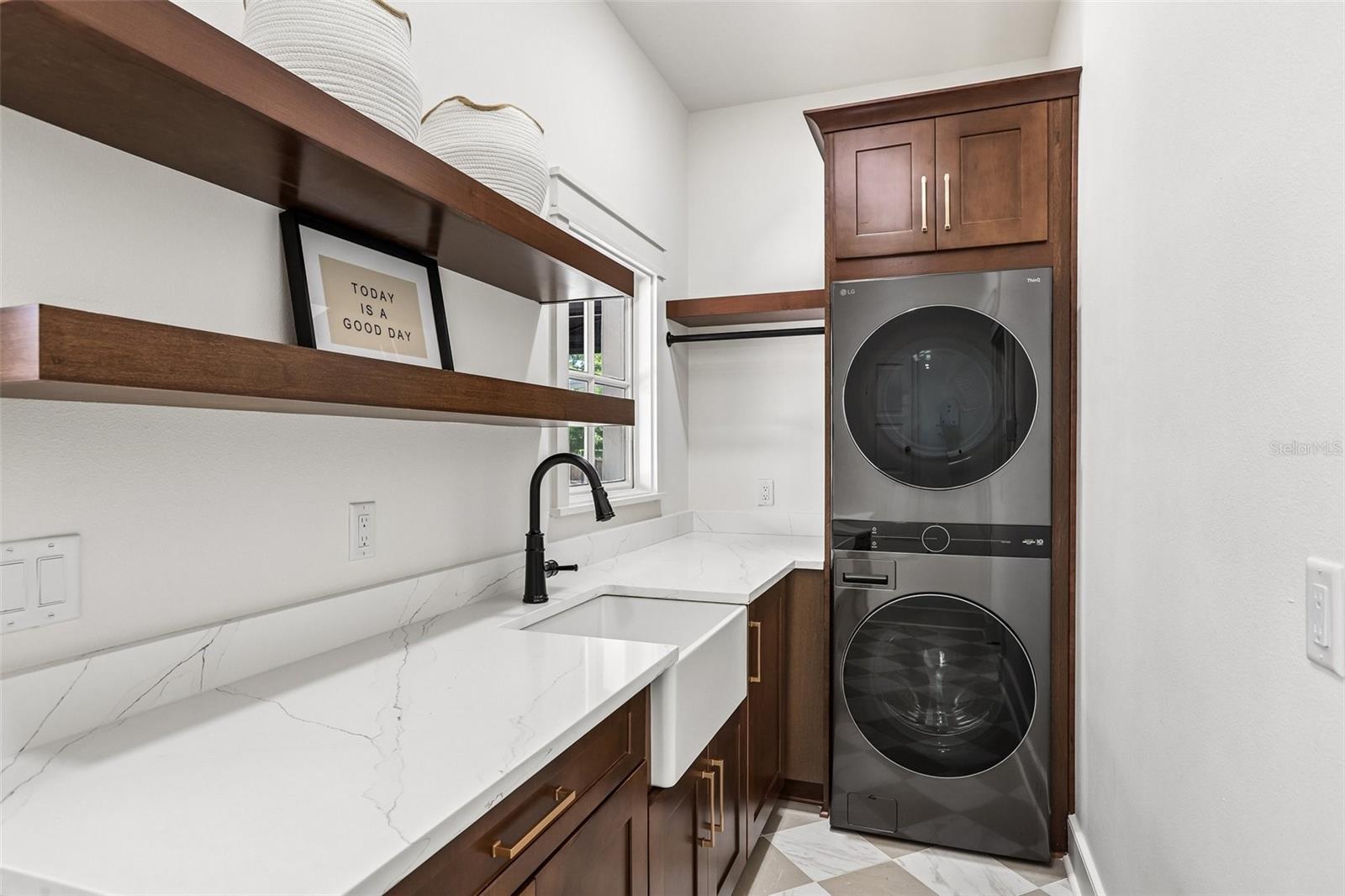 REPLAT OF BELLEFONTE - Residential