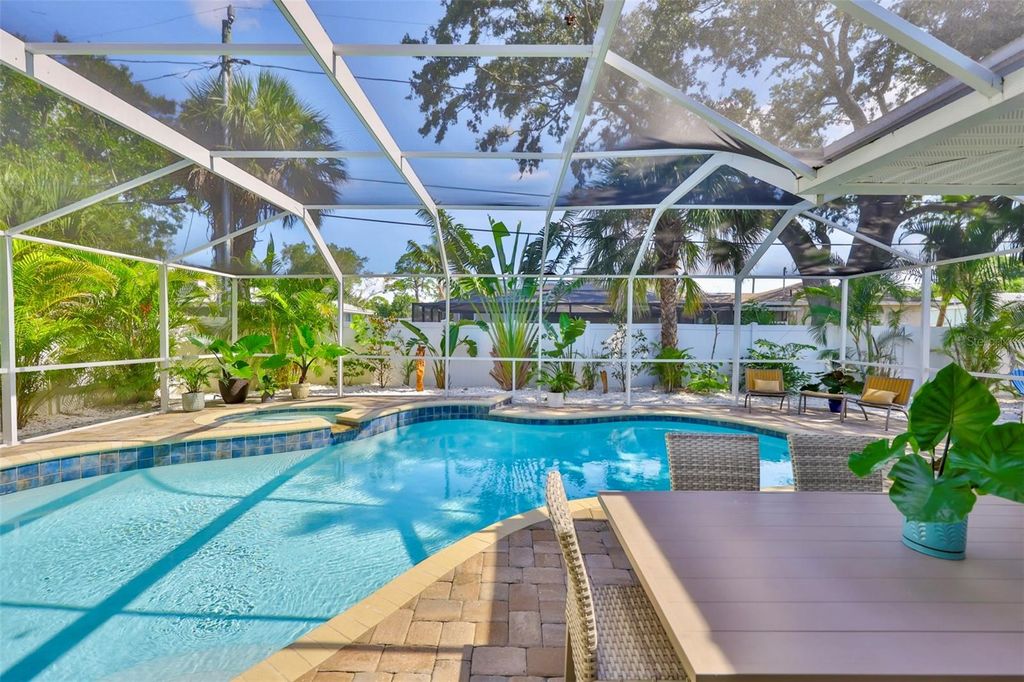 Photo of 4817 Trade Winds Drive S, Gulfport, FL 33711 (MLS # TB8404451)