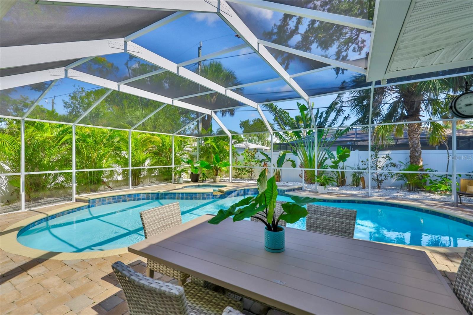 BAYWOOD SUB - Residential