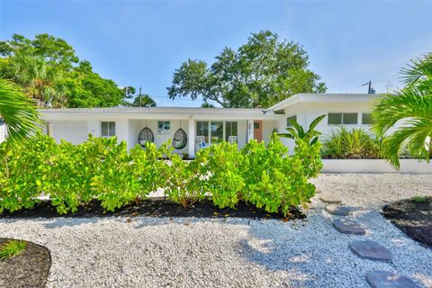 Photo of 4817 Trade Winds Drive S, Gulfport, FL 33711 (MLS # TB8404451)