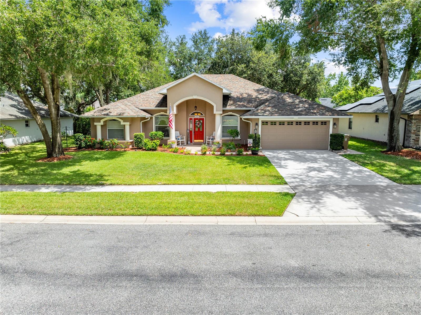 4907 RAYLENE WAY