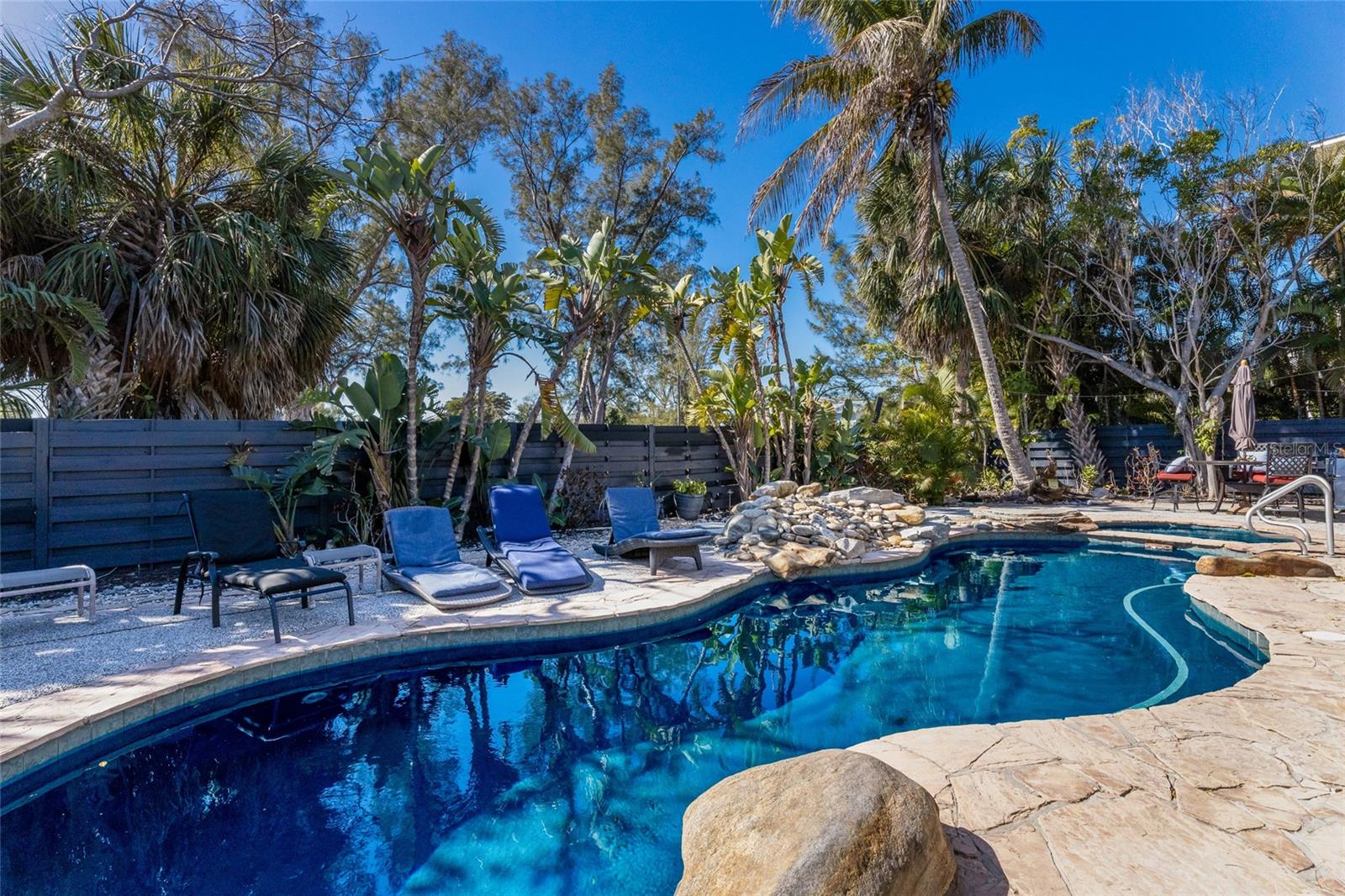 BAY PALMS ADD - Residential