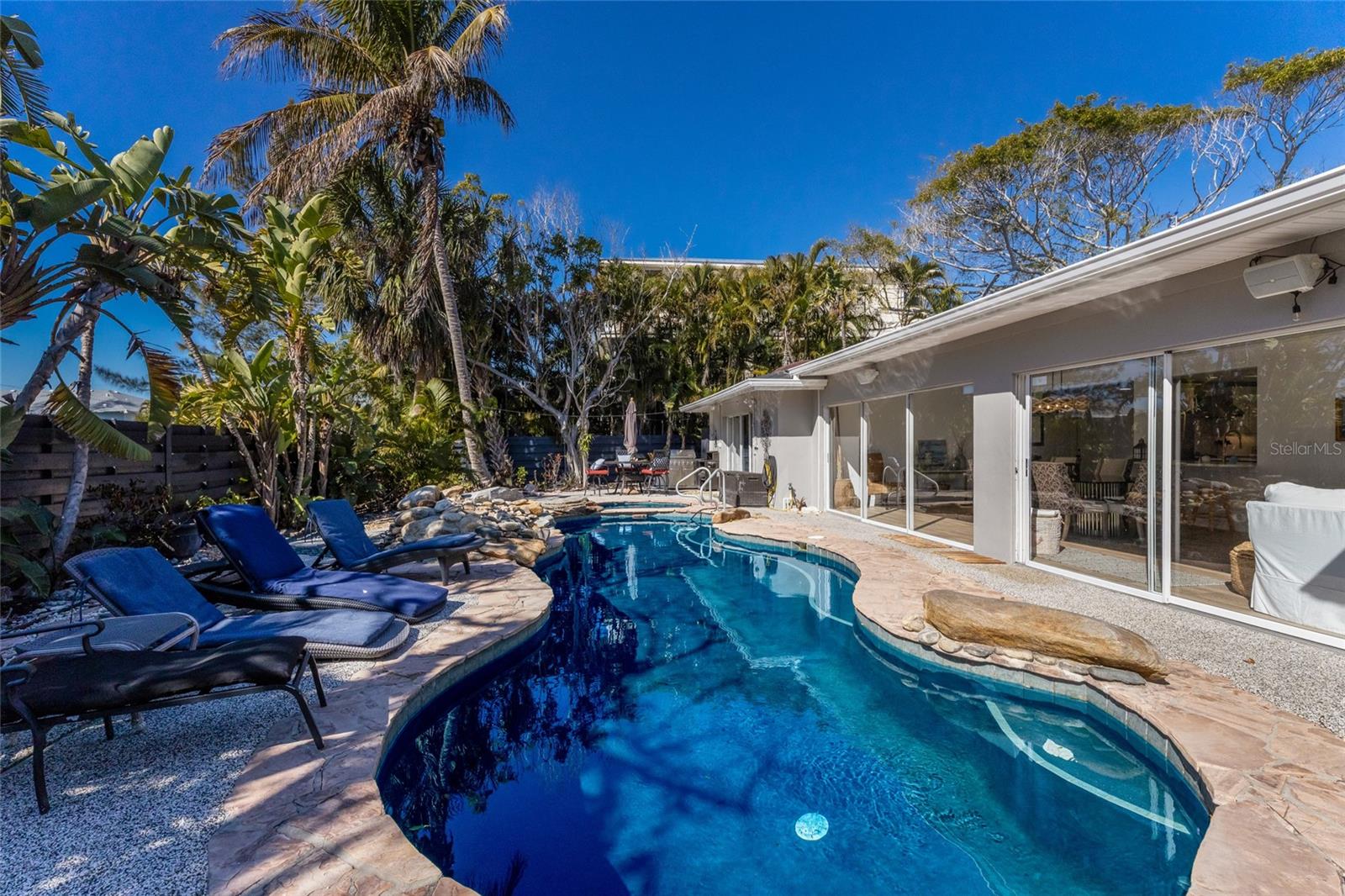 BAY PALMS ADD - Residential