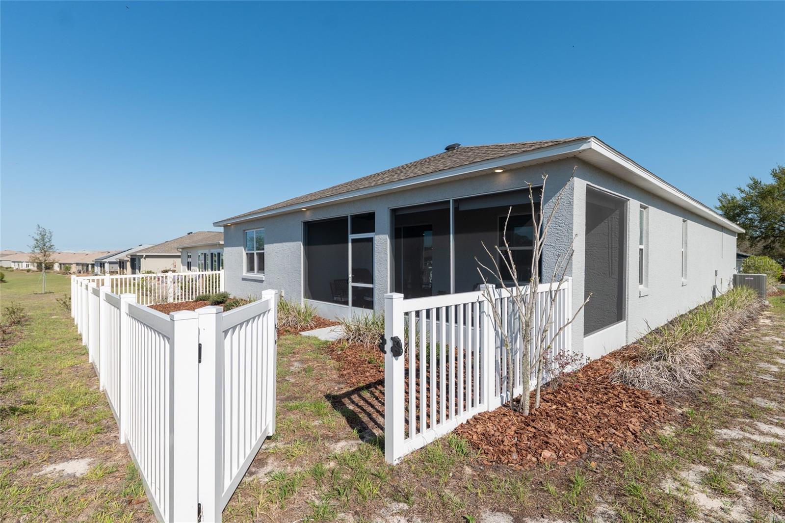 ON TOP OF THE WORLD - Residential