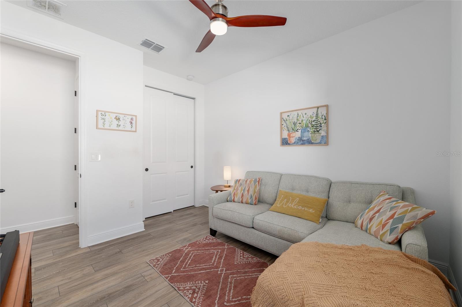 ON TOP OF THE WORLD - Residential