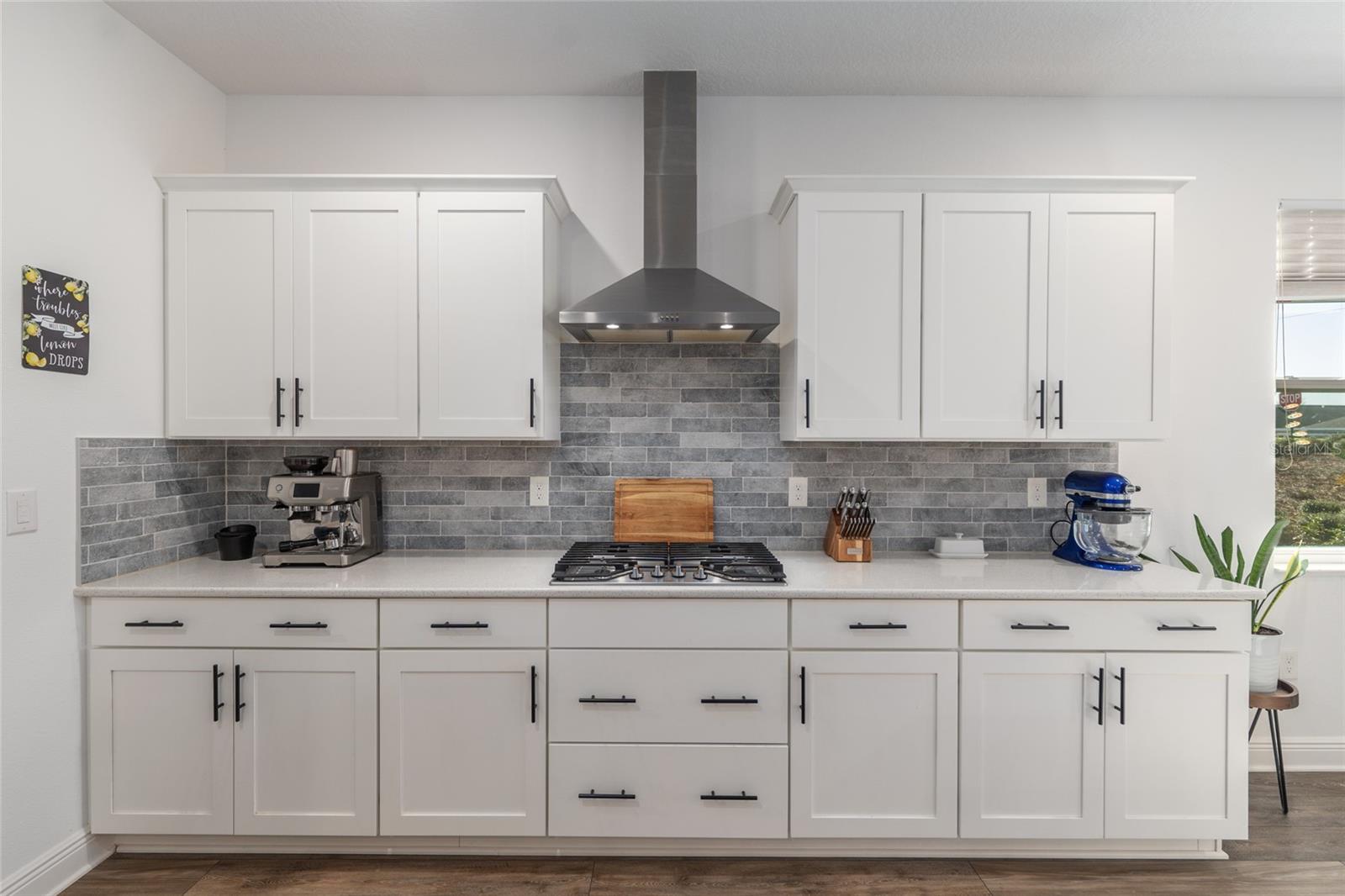 ON TOP OF THE WORLD - Residential