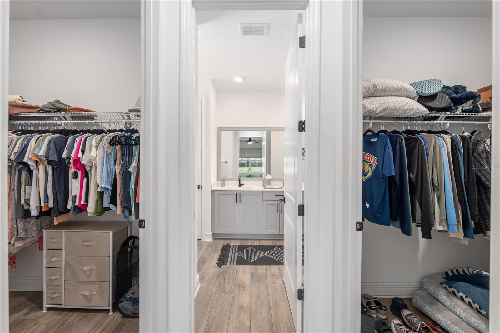 ON TOP OF THE WORLD - Residential