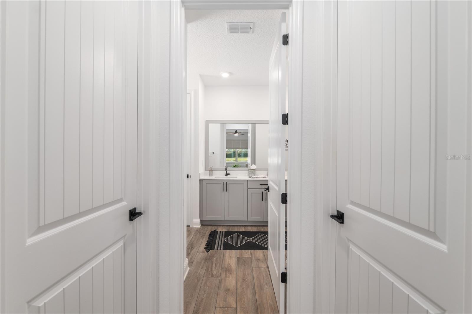 ON TOP OF THE WORLD - Residential