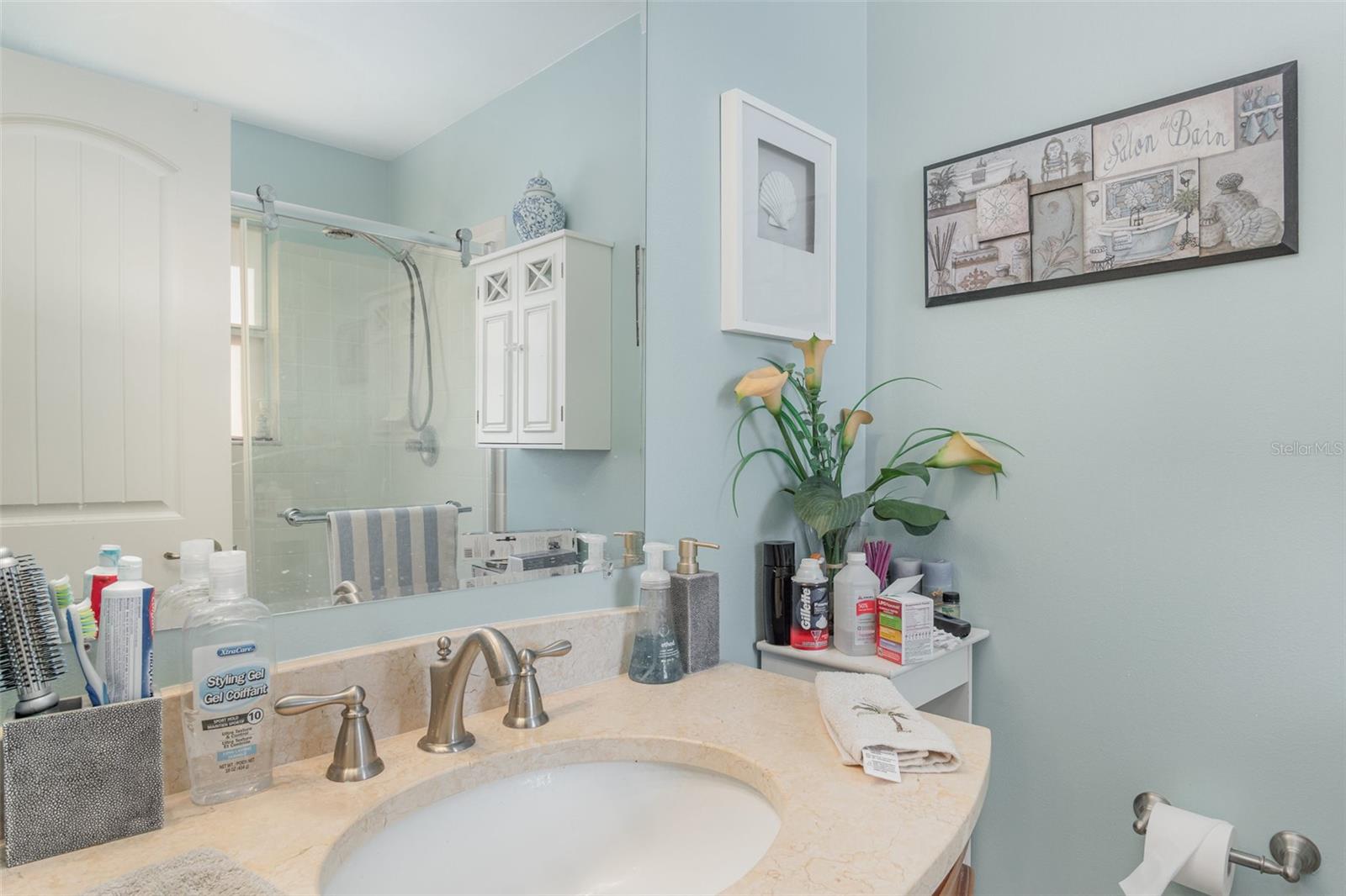 HIDDEN LAKE - Residential