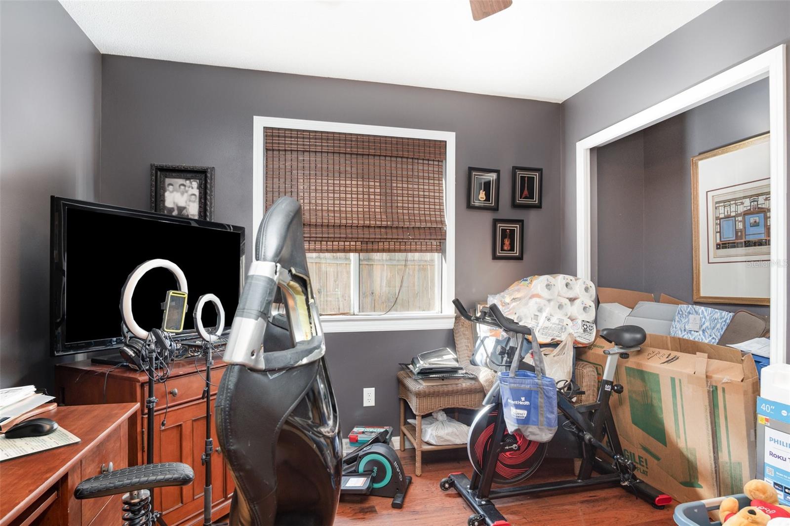 HIDDEN LAKE - Residential