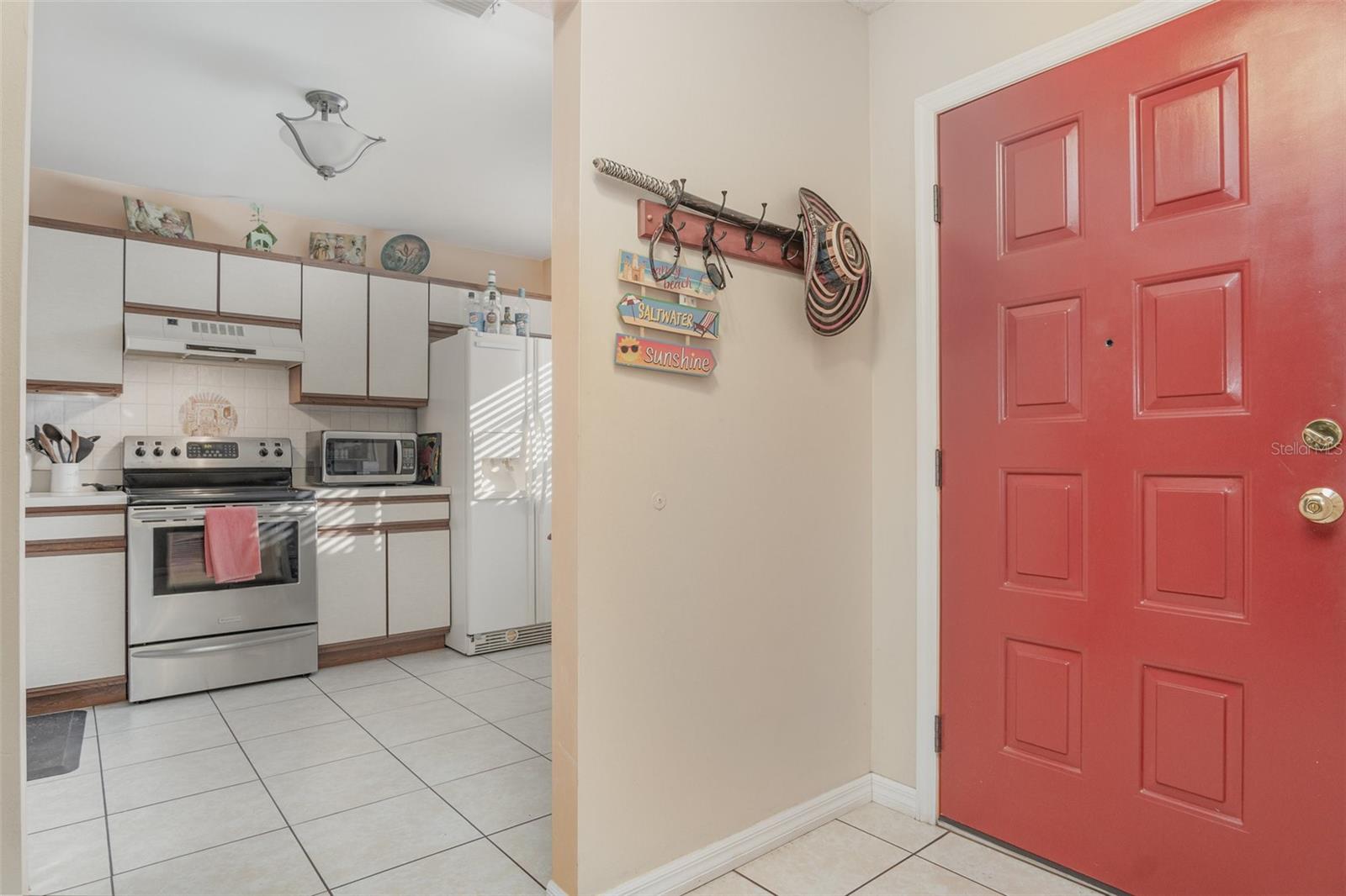 HIDDEN LAKE - Residential