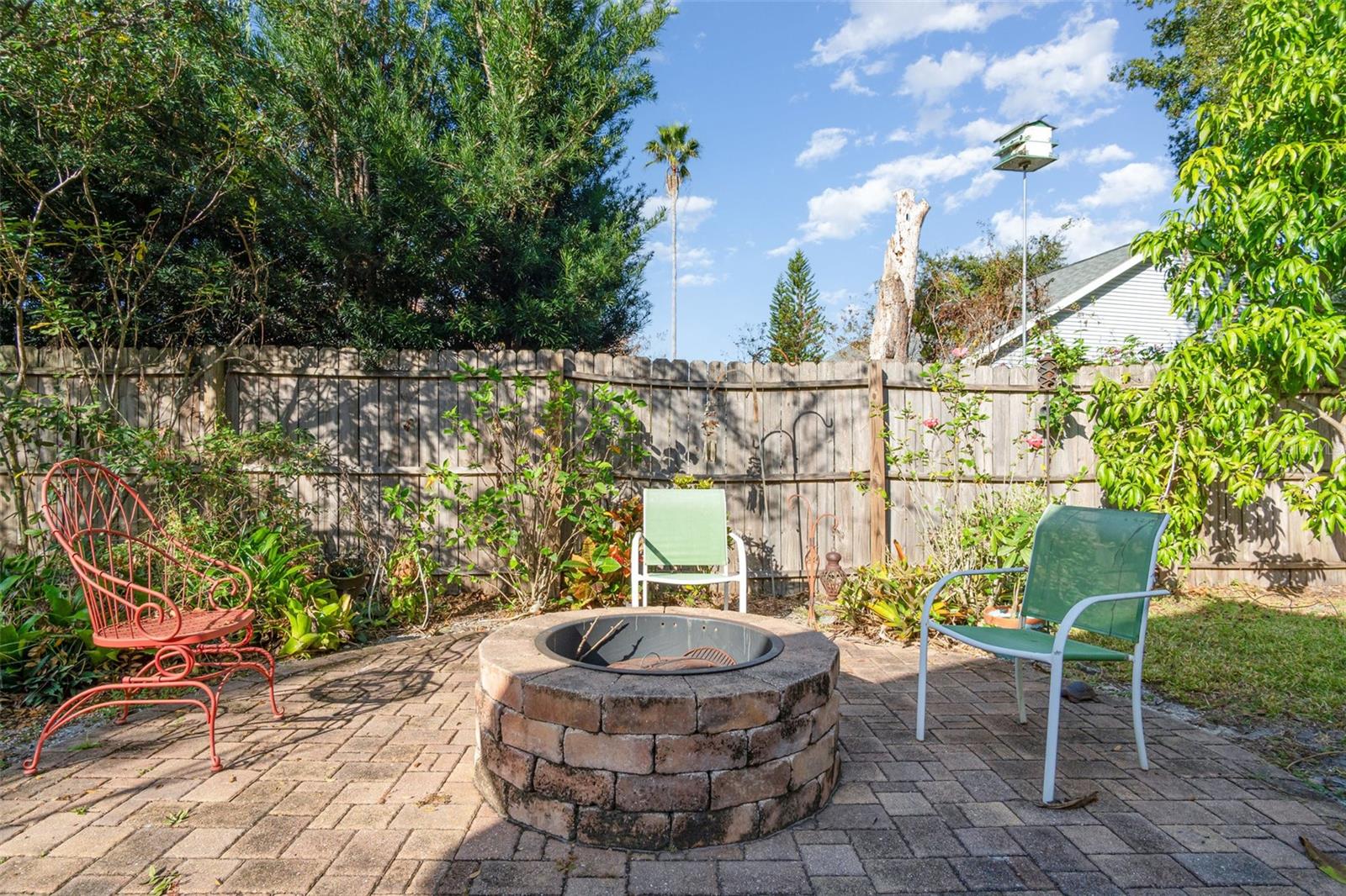 HIDDEN LAKE - Residential