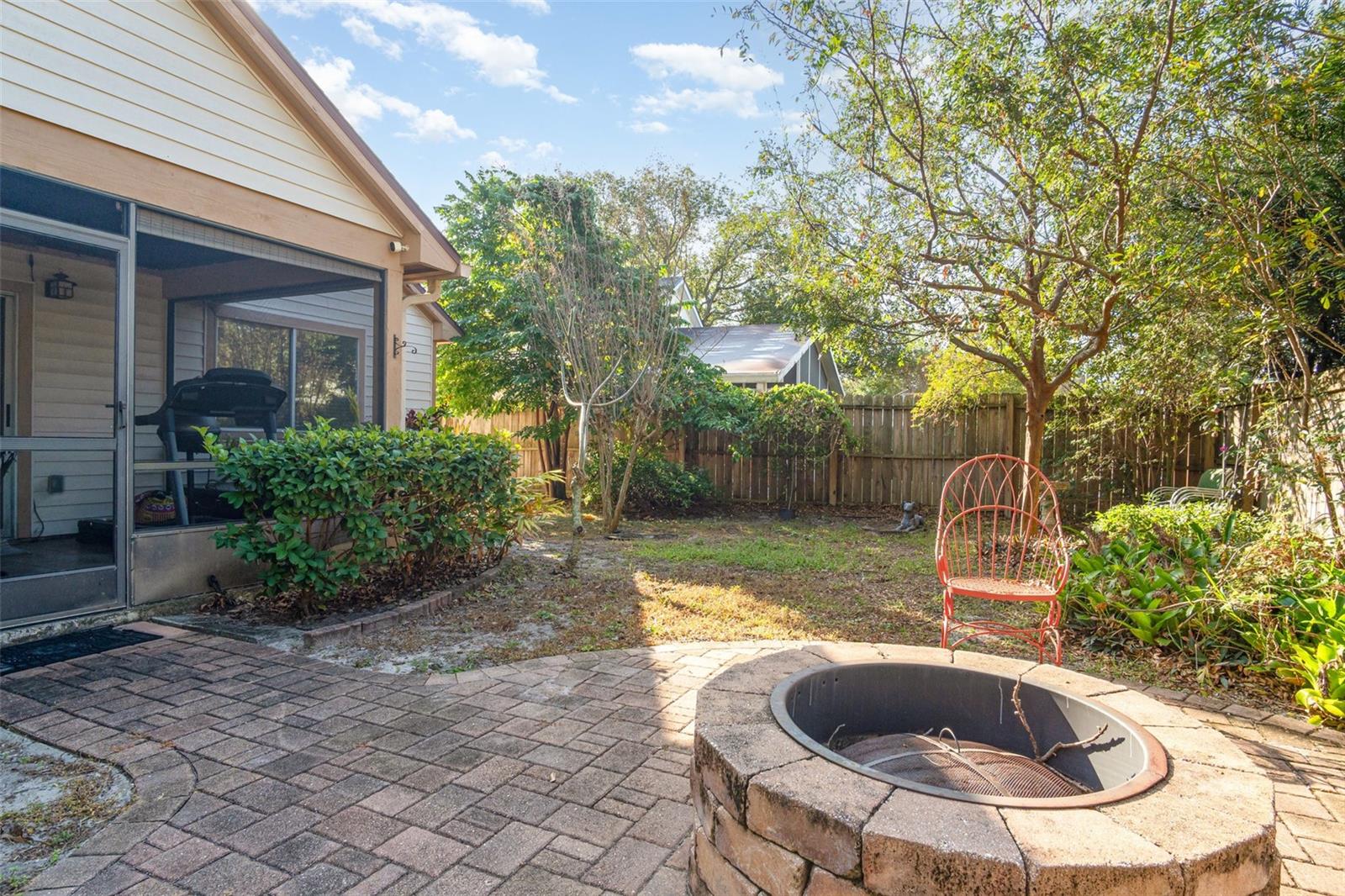 HIDDEN LAKE - Residential