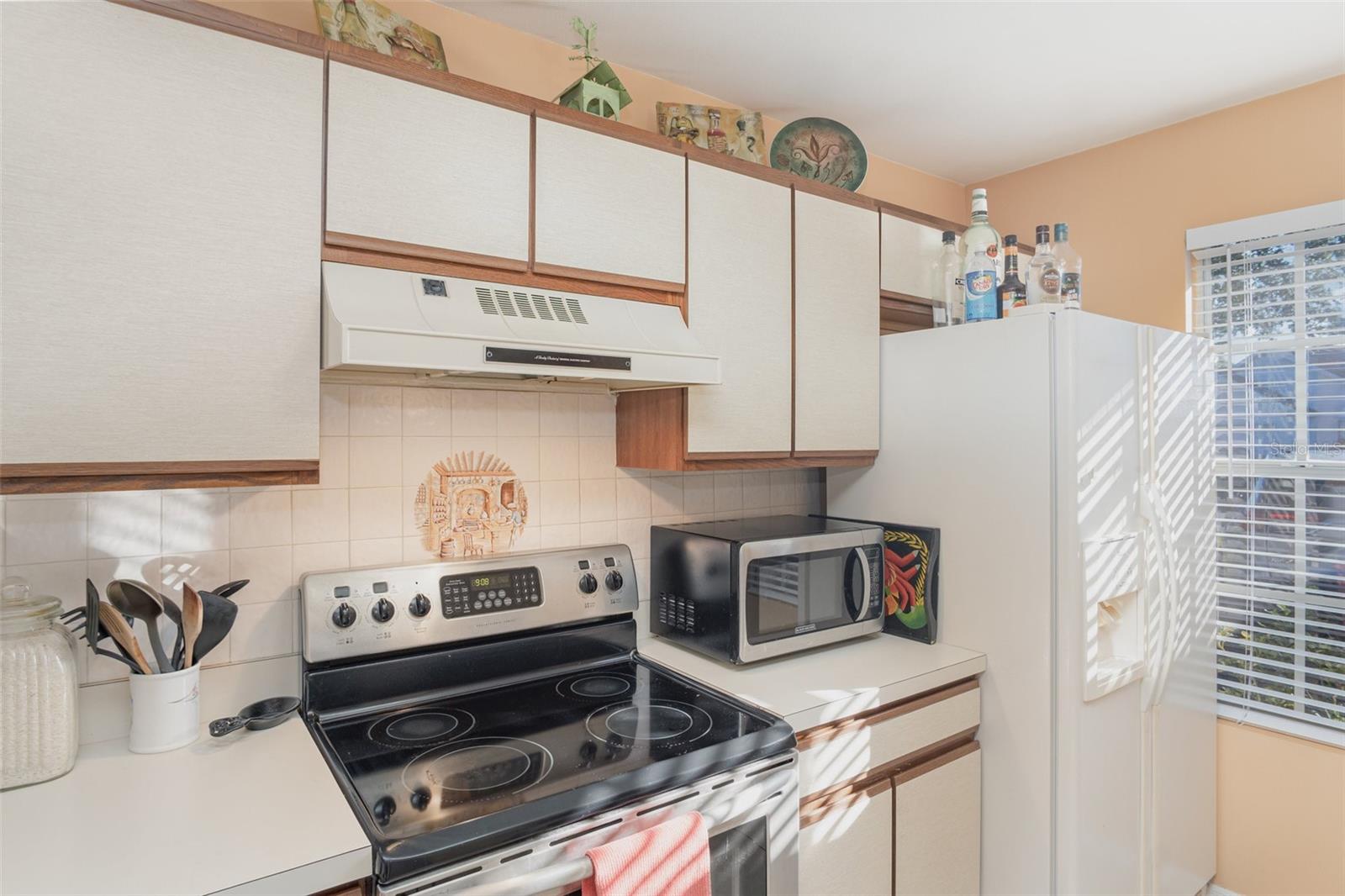 HIDDEN LAKE - Residential