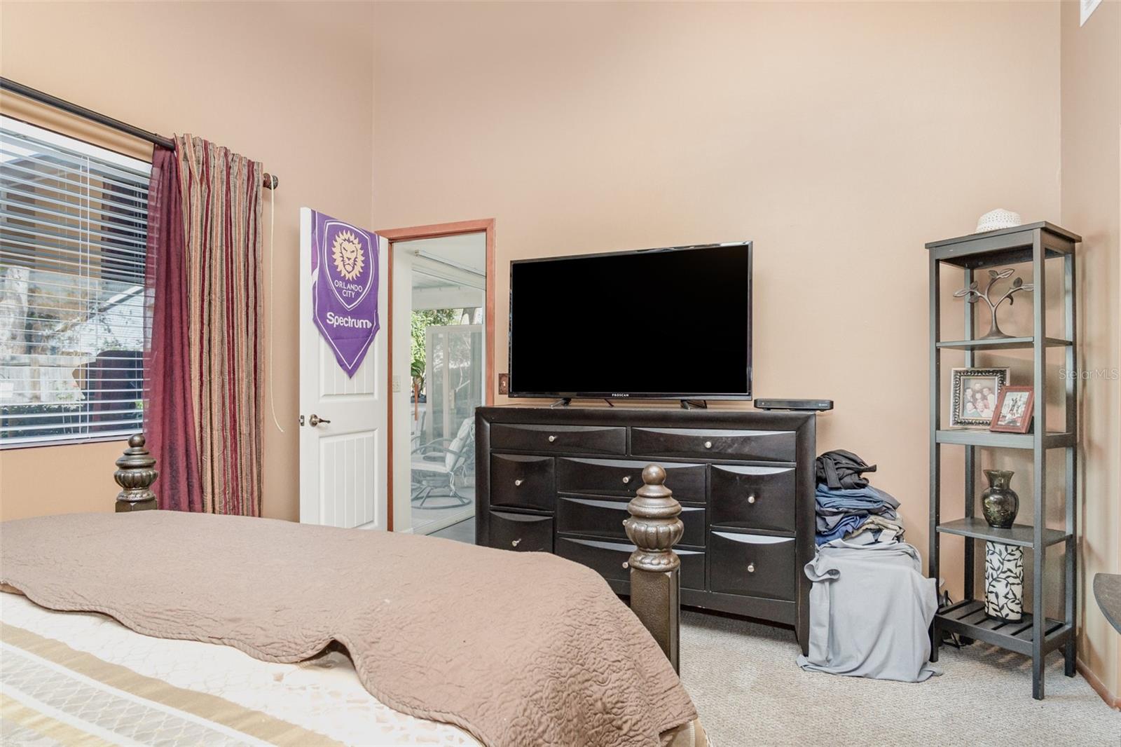 HIDDEN LAKE - Residential