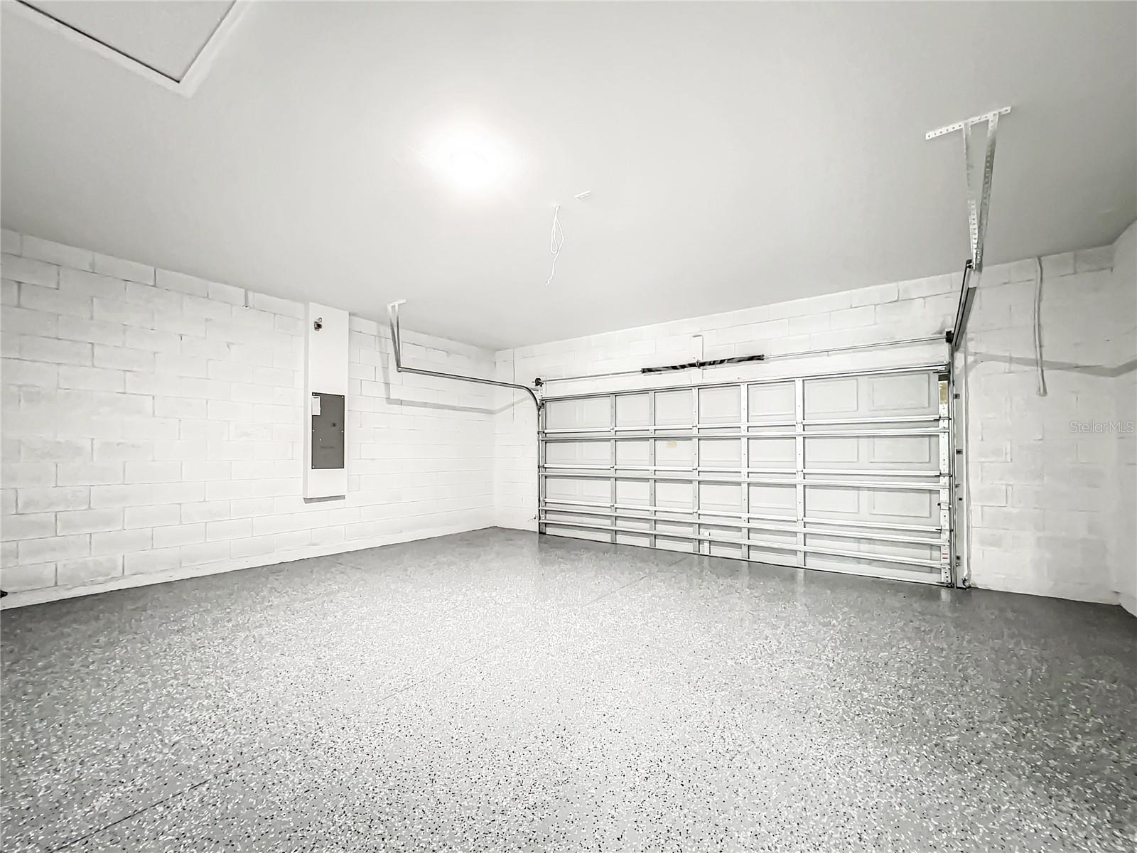 MARION OAKS UN 12 - Residential Lease