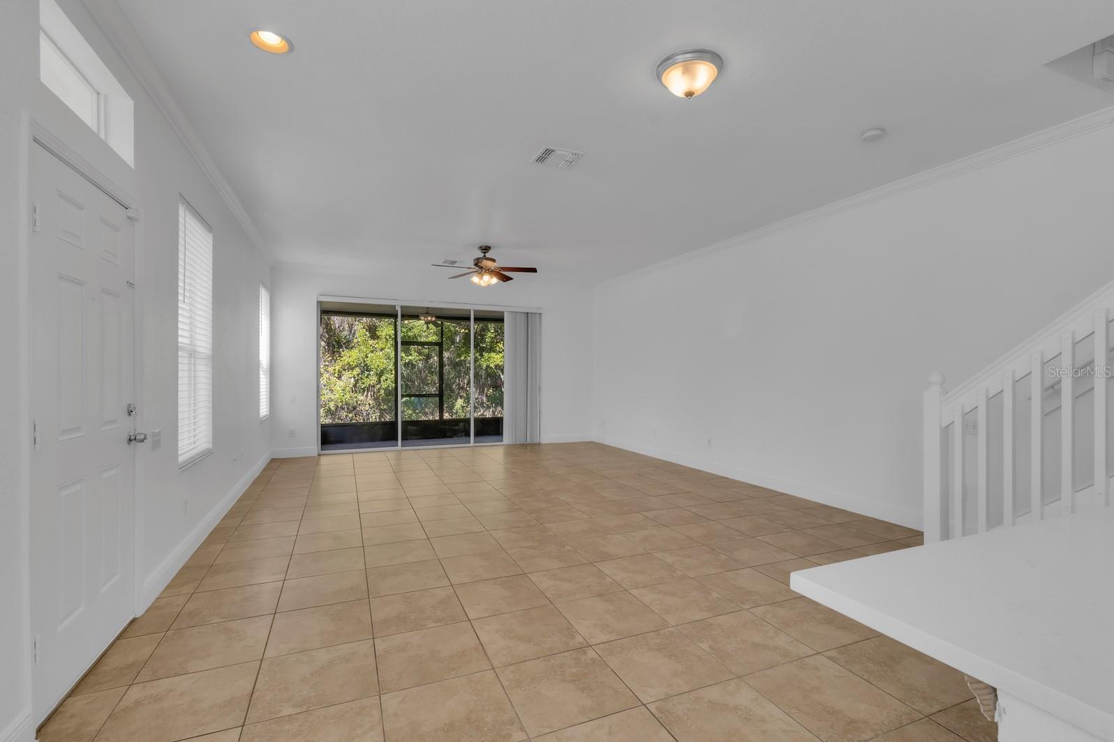 DUNWOODY COMMONS PH 2 - Residential Lease