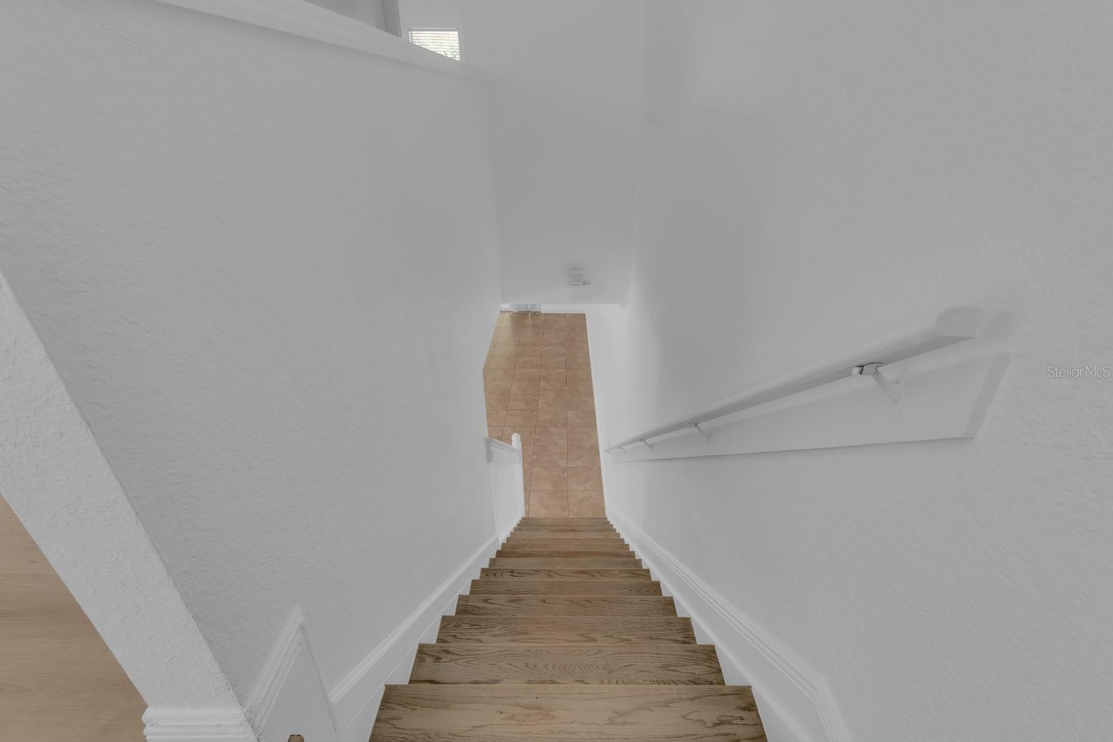 DUNWOODY COMMONS PH 2 - Residential Lease