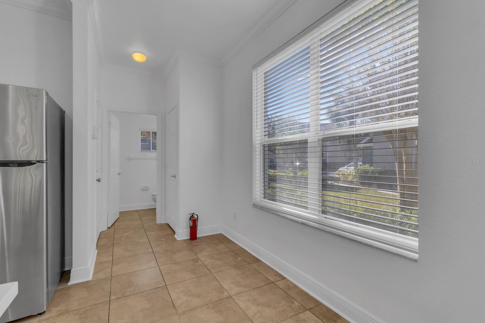 DUNWOODY COMMONS PH 2 - Residential Lease