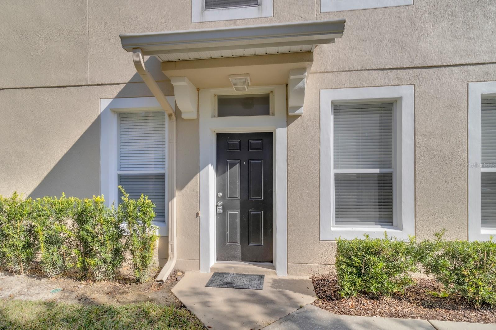 DUNWOODY COMMONS PH 2 - Residential Lease