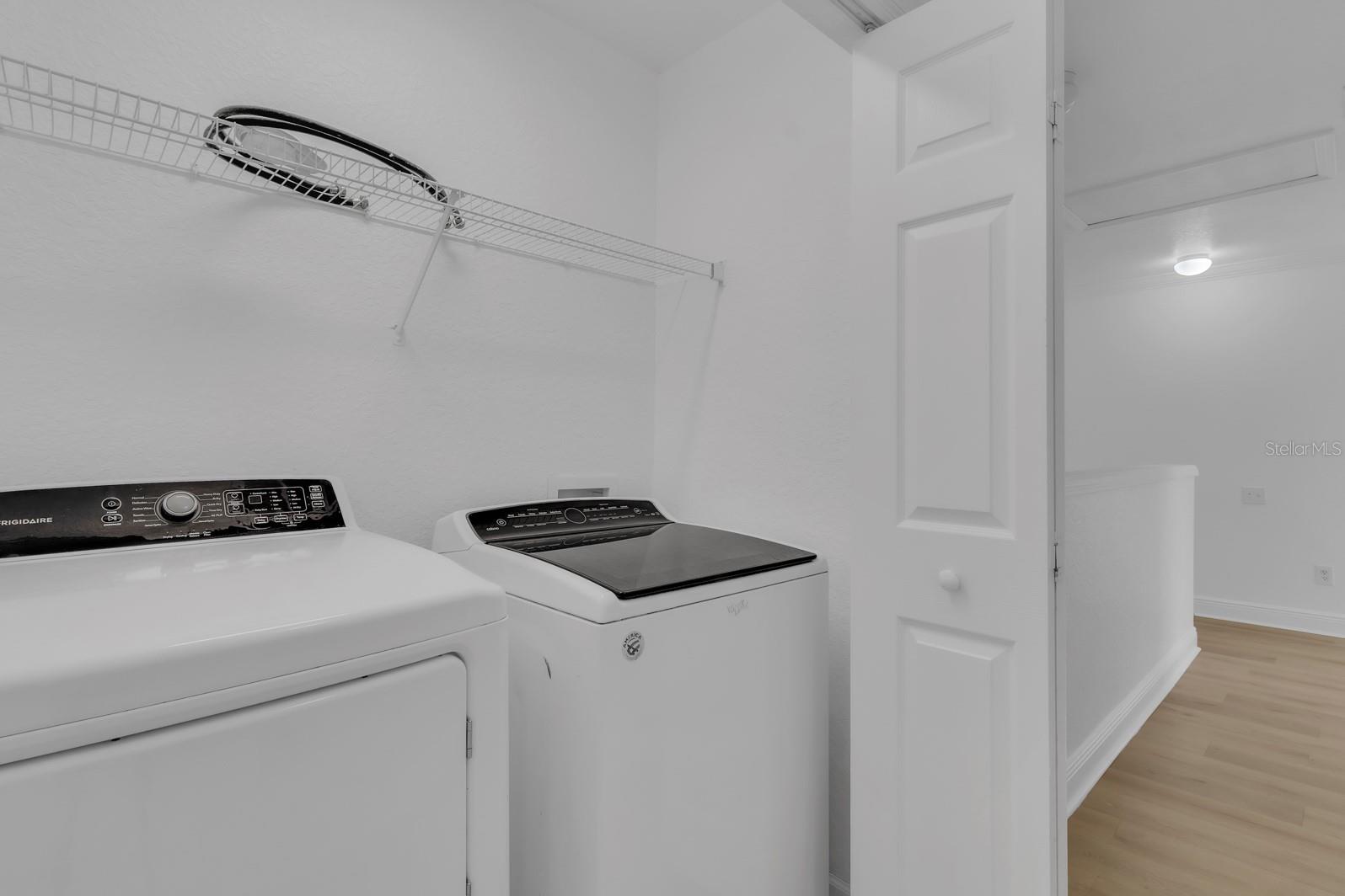 DUNWOODY COMMONS PH 2 - Residential Lease