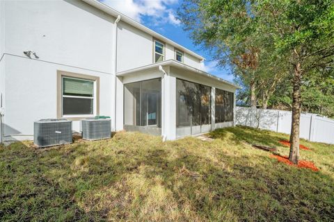 A home in TAVARES