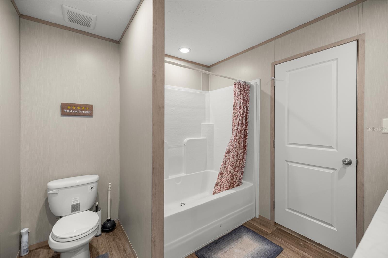 WILLISTON HIGHLANDS - Residential