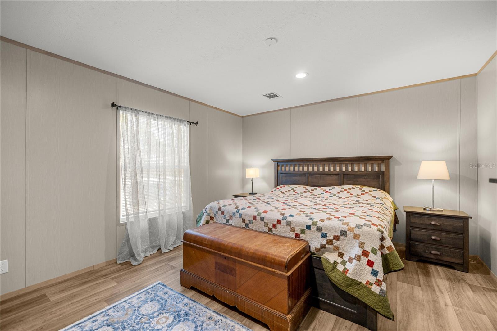 WILLISTON HIGHLANDS - Residential