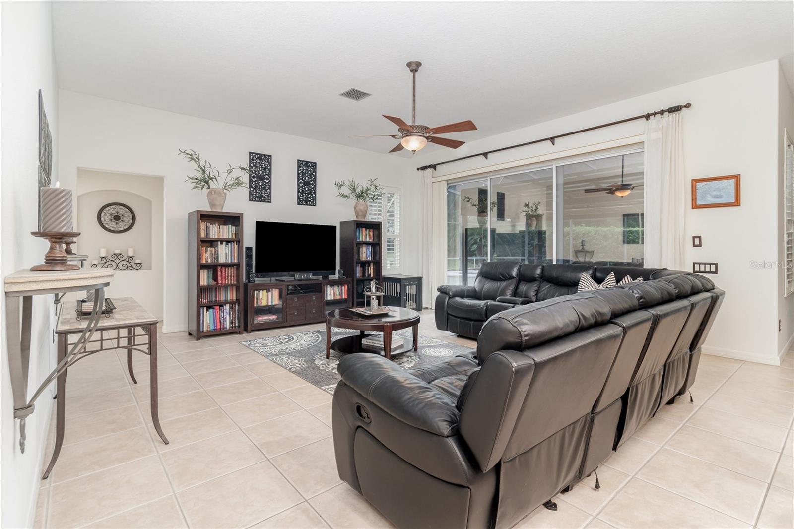 GLENMUIR 48 39 - Residential