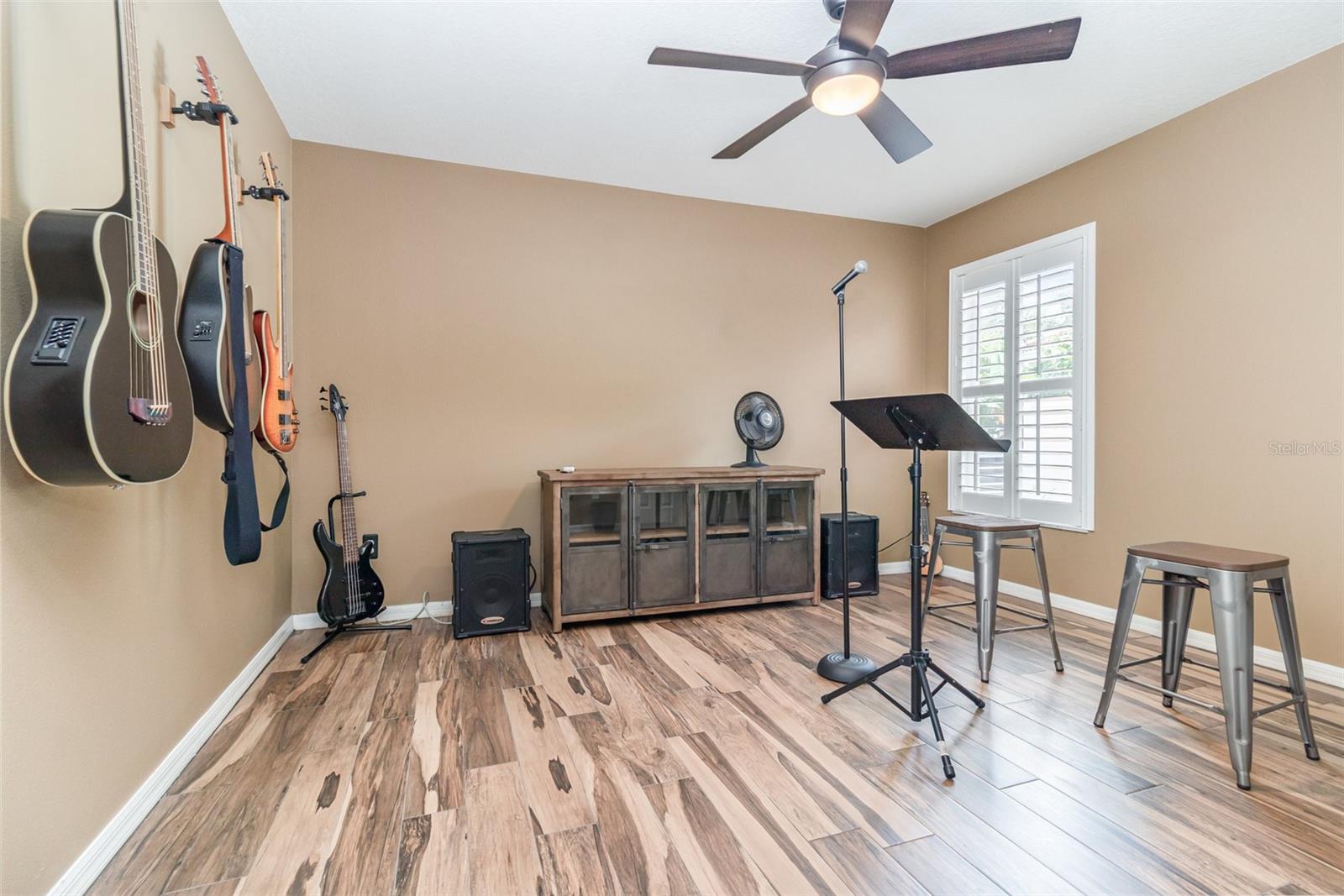 GLENMUIR 48 39 - Residential