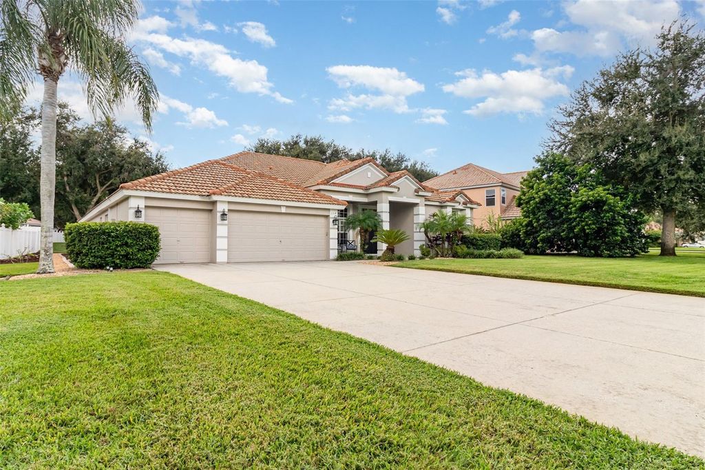 Photo of 11314 Ledgement Lane, Windermere, FL 34786 (MLS # O6349004)