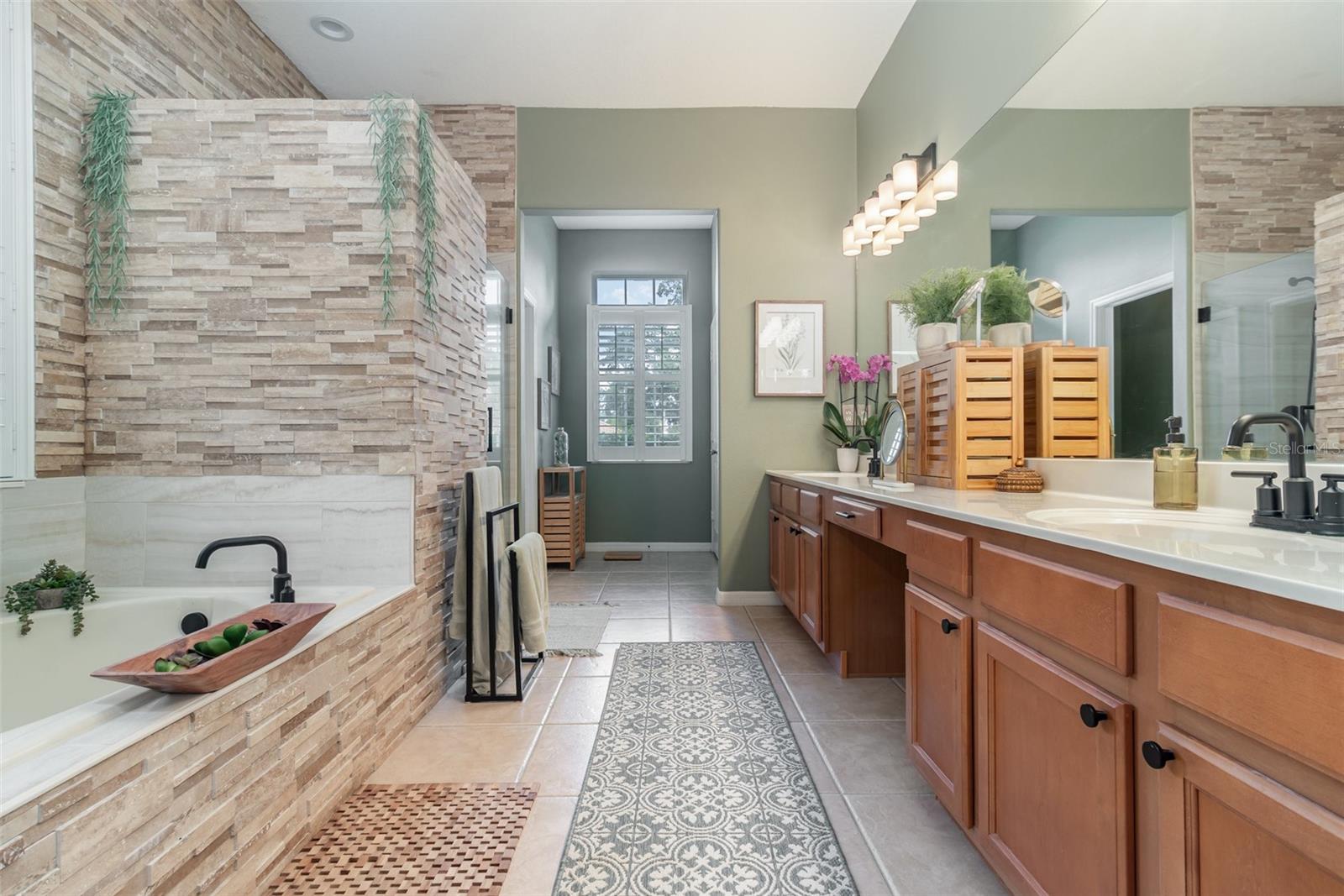 GLENMUIR 48 39 - Residential