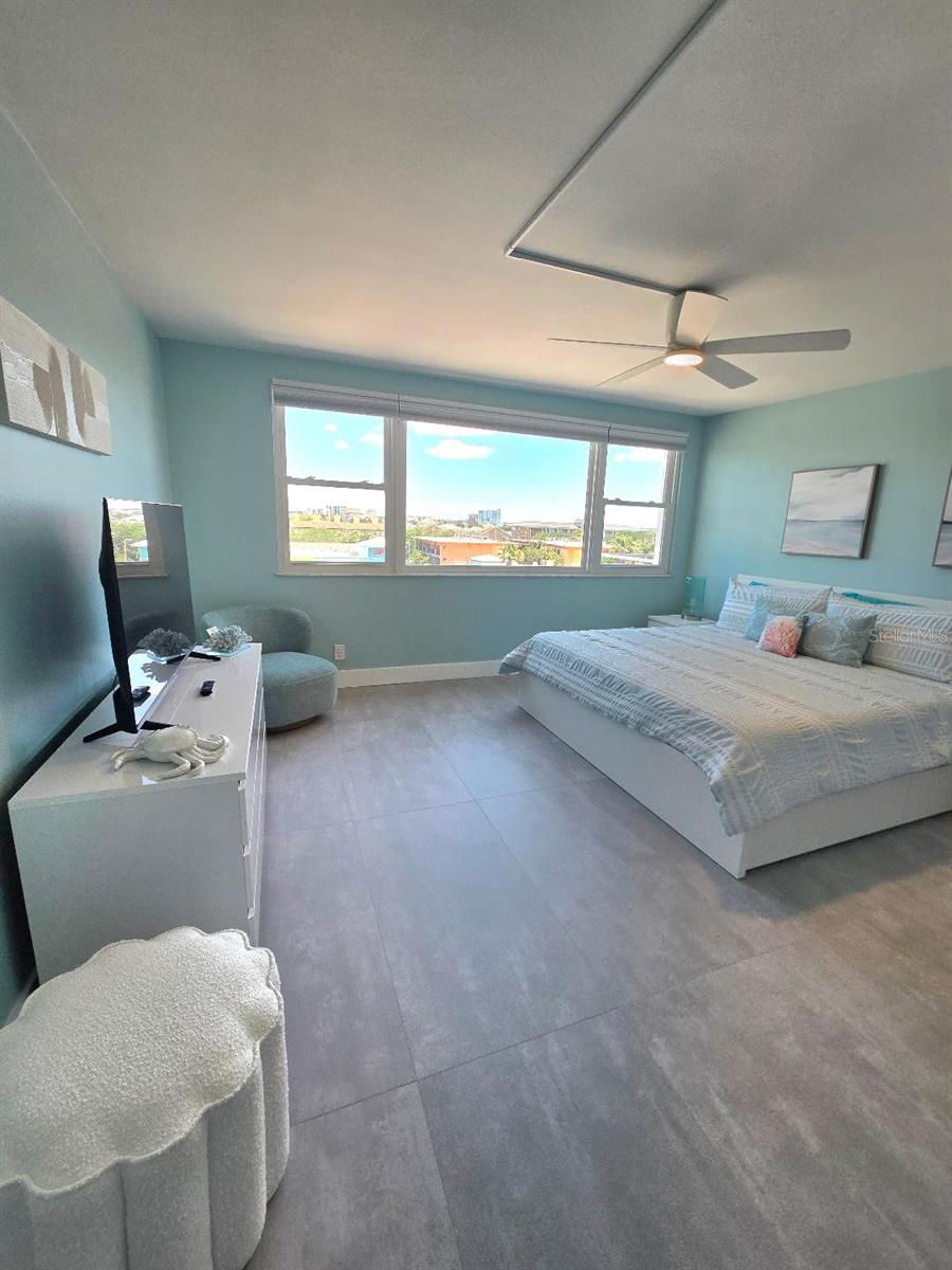 CONTINENTAL TOWERS INC CONDO - Residential